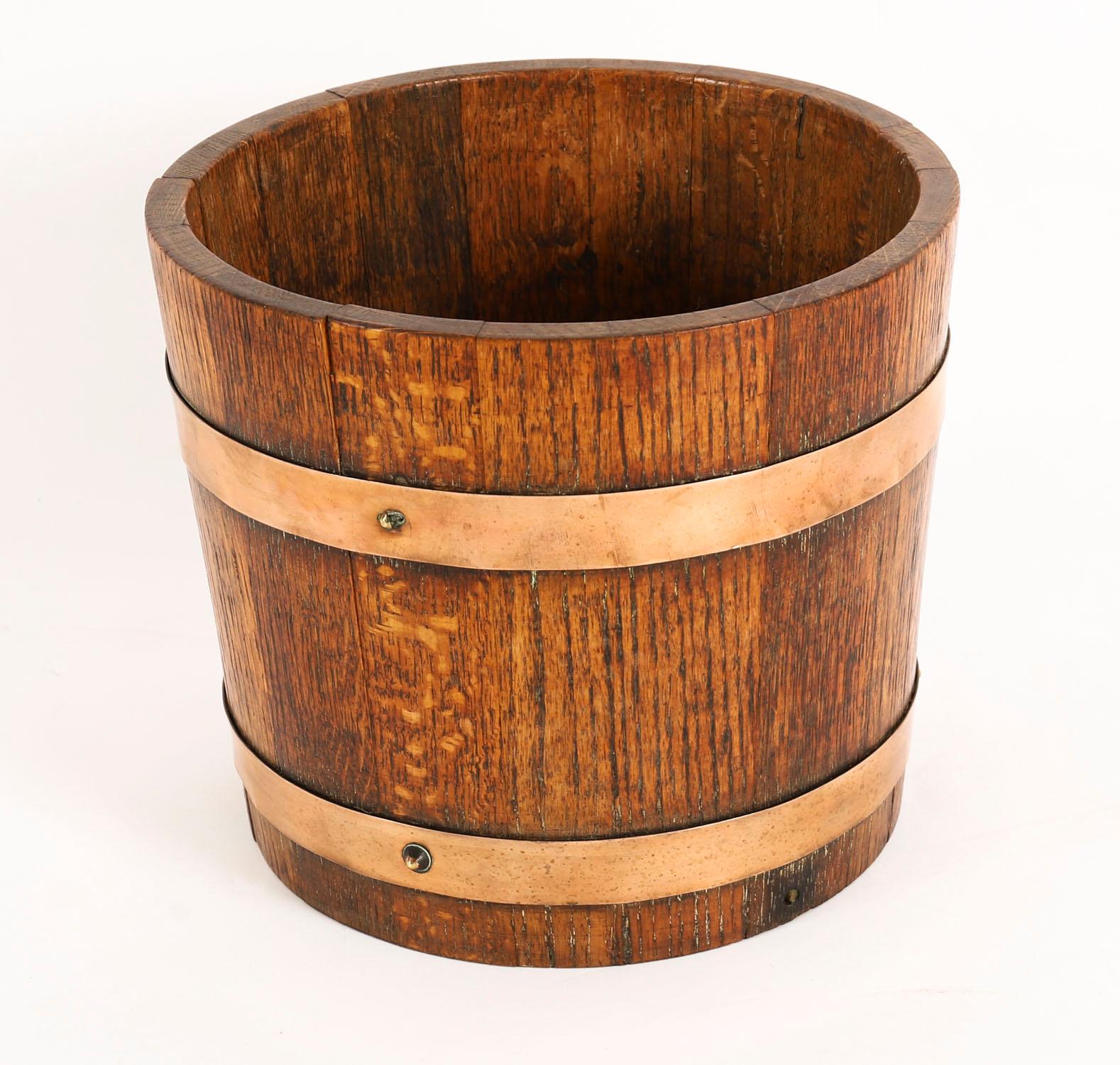 Antico Jardiniere in Oak Oak con bande di rame del XIX secolo In condizioni buone in vendita a London, GB