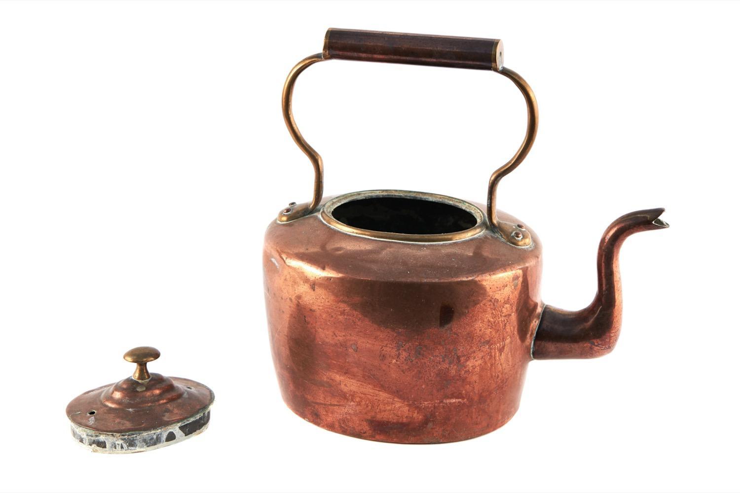 Bouilloire antique en cuivre et laiton en vente 2