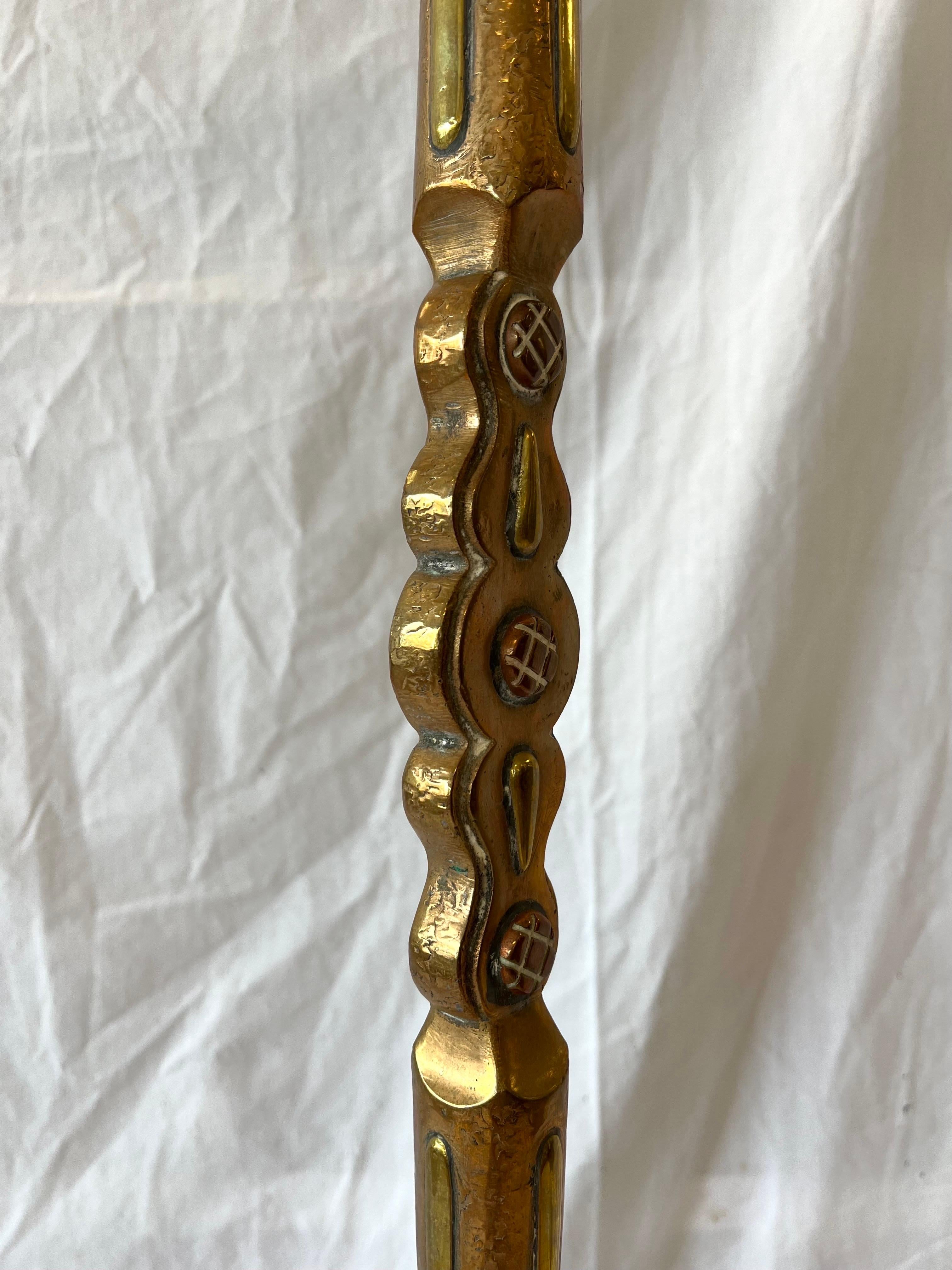 Antique Copper Brass Mixed Metal Ornate Moorish Style Hand Crafted Floor Lamp (lampe de sol de style mauresque) en vente 8