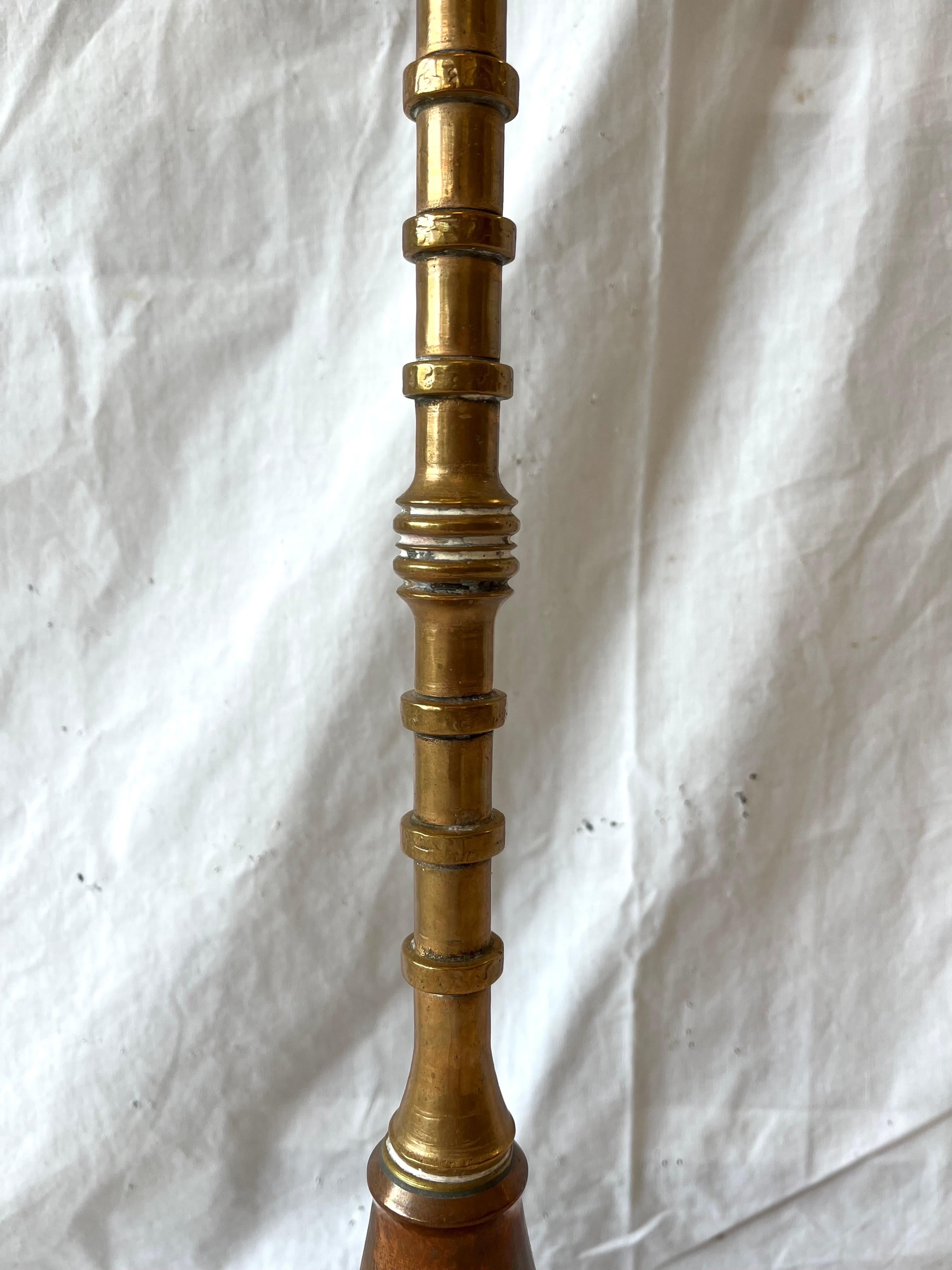 Antique Copper Brass Mixed Metal Ornate Moorish Style Hand Crafted Floor Lamp (lampe de sol de style mauresque) en vente 12