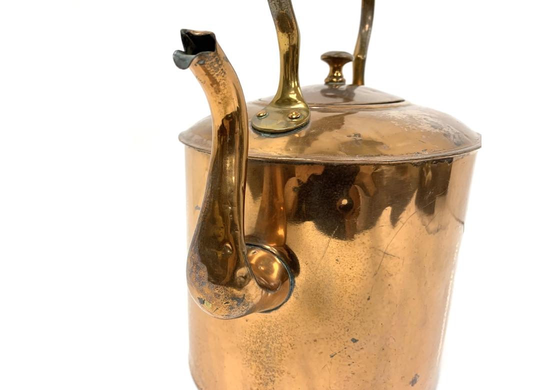 XIXe siècle Bouilloire antique en cuivre et laiton en vente