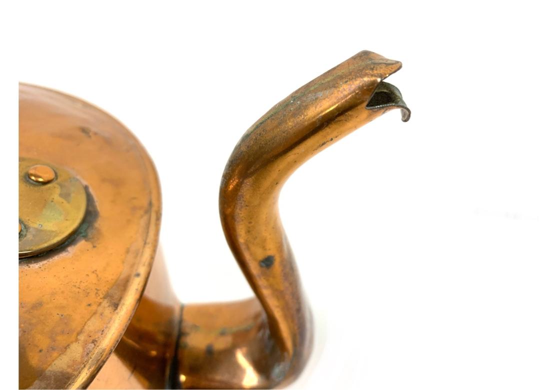 Bouilloire antique en cuivre et laiton en vente 1
