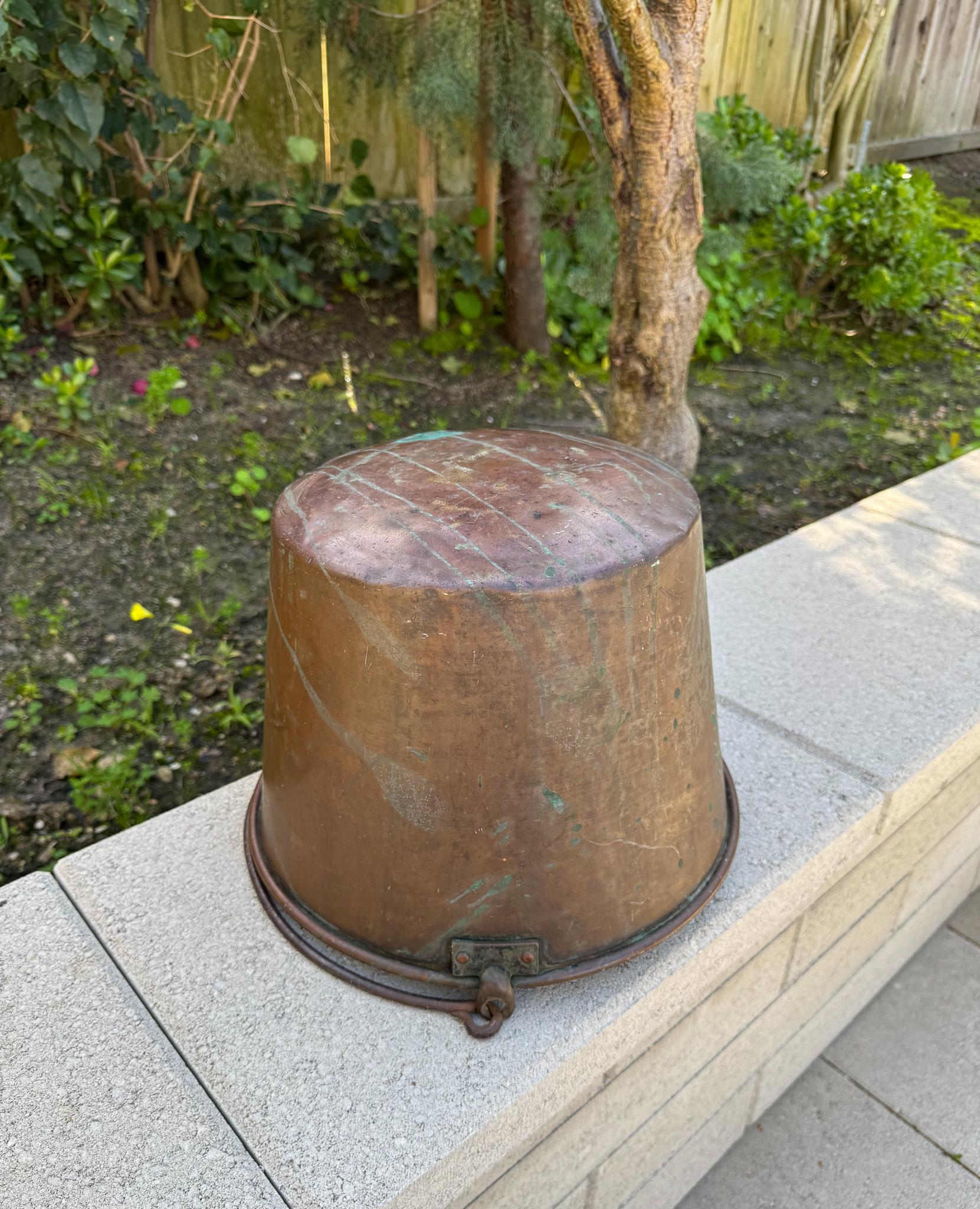 Antiguo cubo de cobre con asa, Estados Unidos, Siglo XIX en venta 9