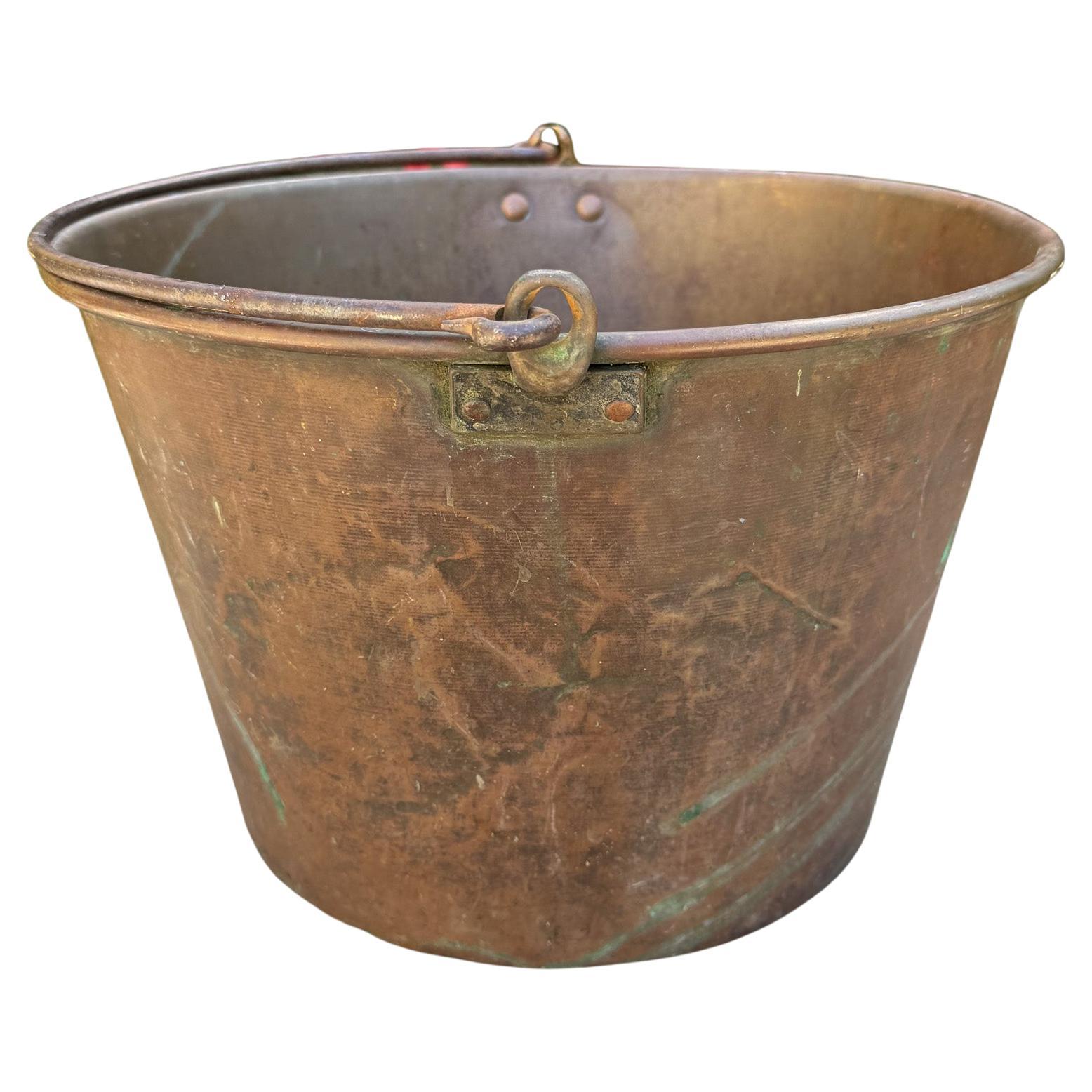 Antiguo cubo de cobre con asa, Estados Unidos, Siglo XIX en venta