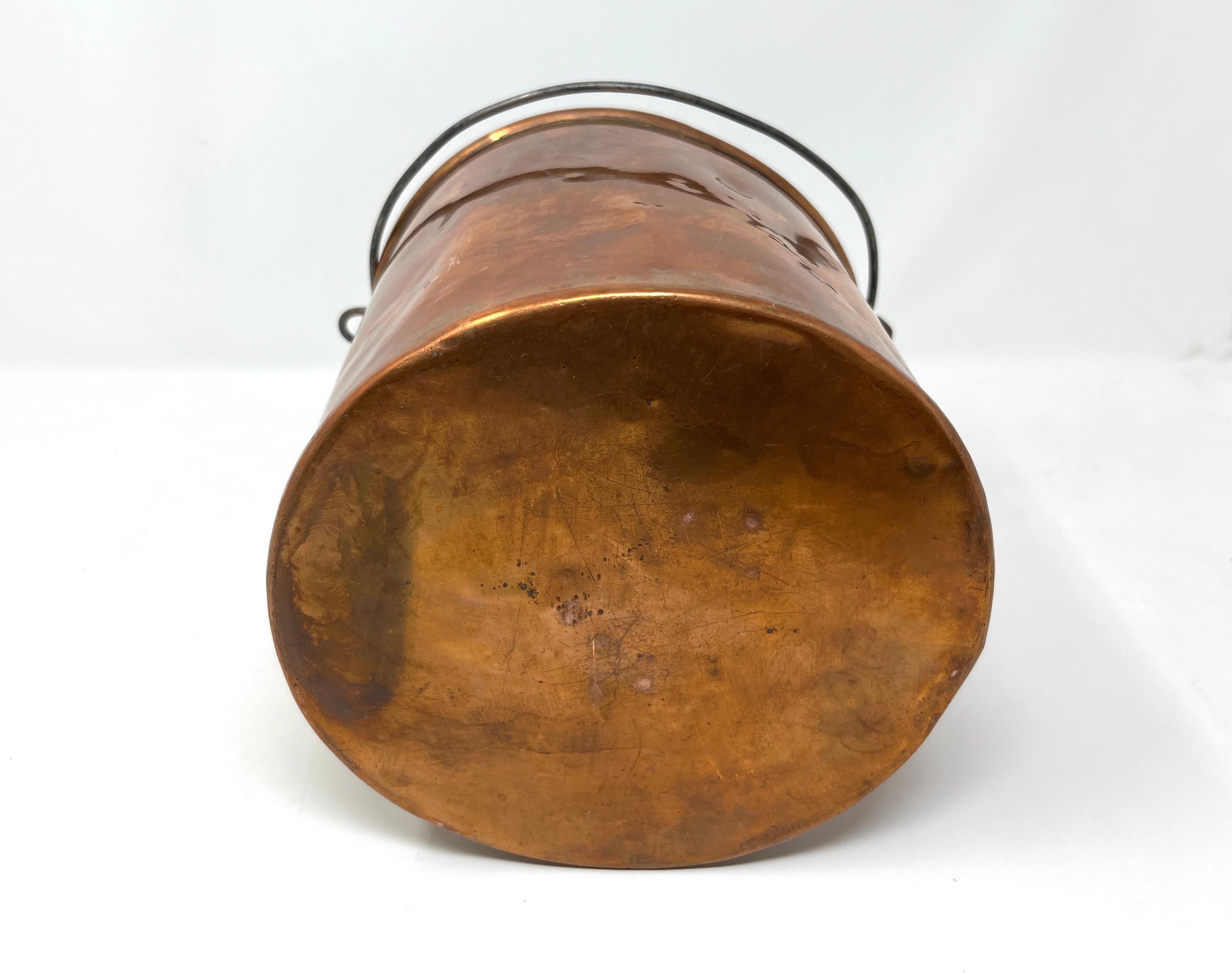 Antique Copper Bucket with Bale Handle, Fireplace Accessory, Rustic Planter In Good Condition For Sale In Chicago, IL