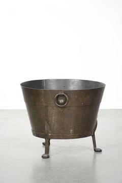 Antique copper kettle/log basket for firewood with beautiful patina