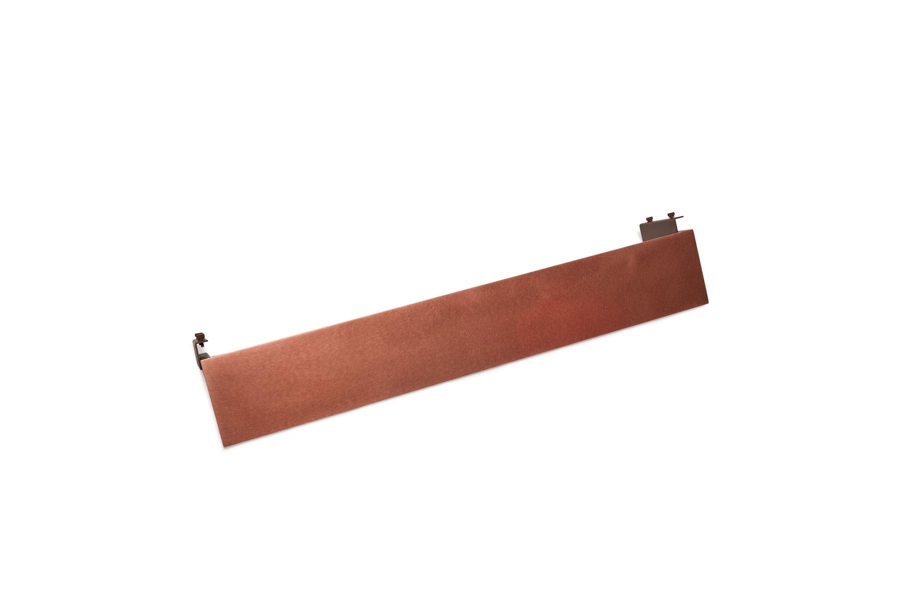 Antiker Copper & Marmorierter rostfarbener Flügeltisch (Moderne) im Angebot