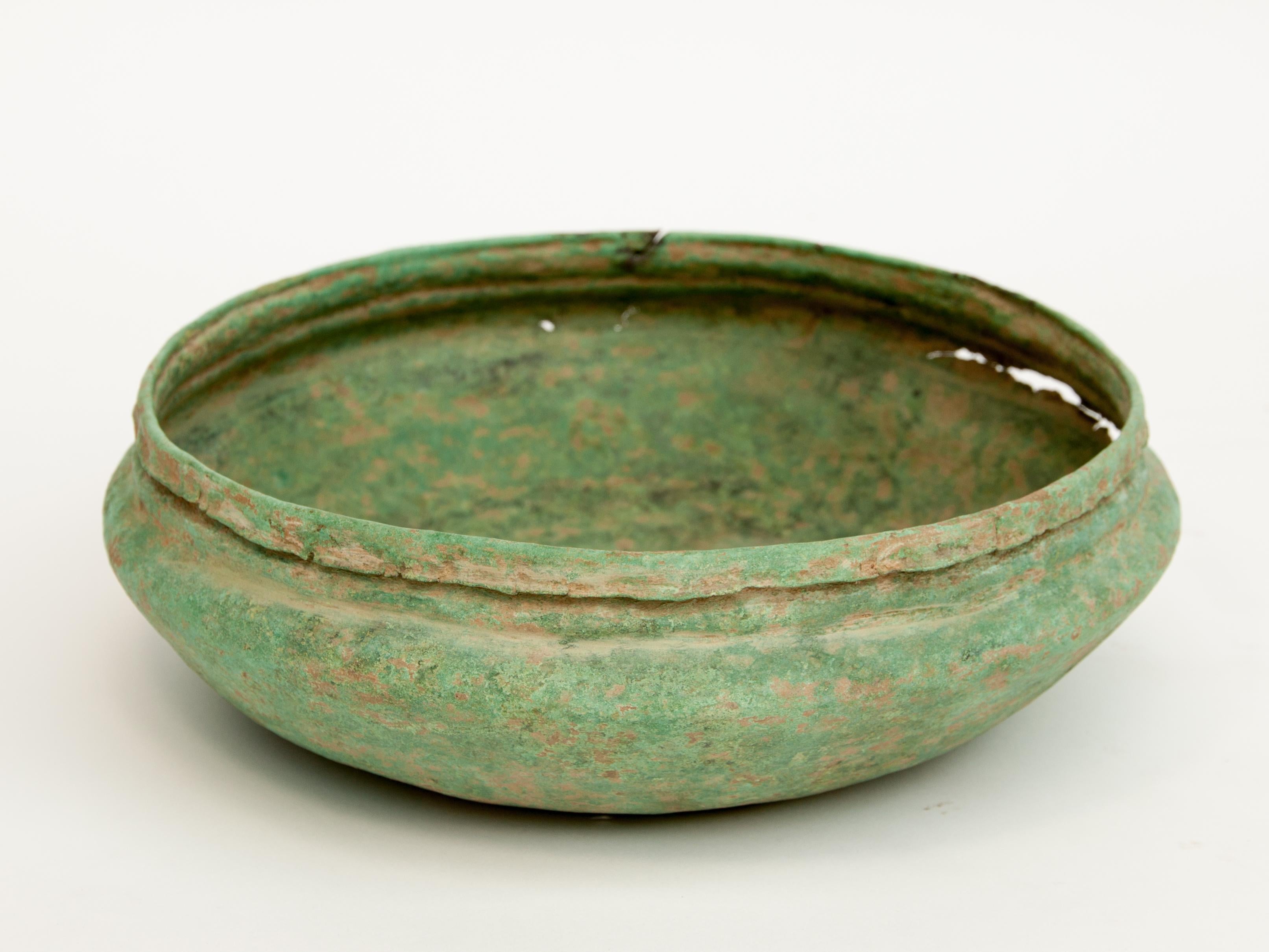 Antique Copper or Bronze Offering Bowl Eastern Thailand, 19th Century or Earlier 1