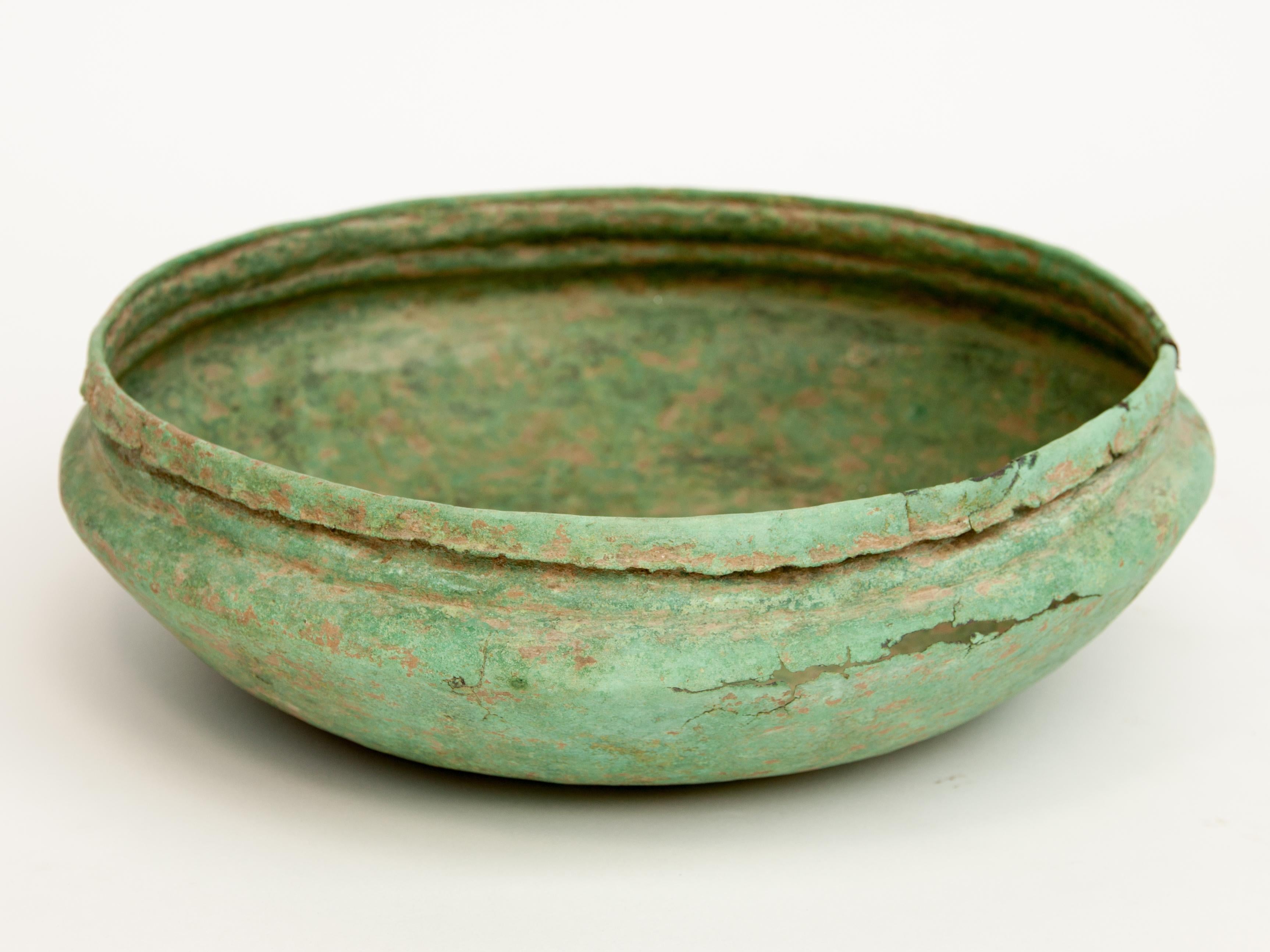 Antique Copper or Bronze Offering Bowl Eastern Thailand, 19th Century or Earlier In Distressed Condition In Point Richmond, CA