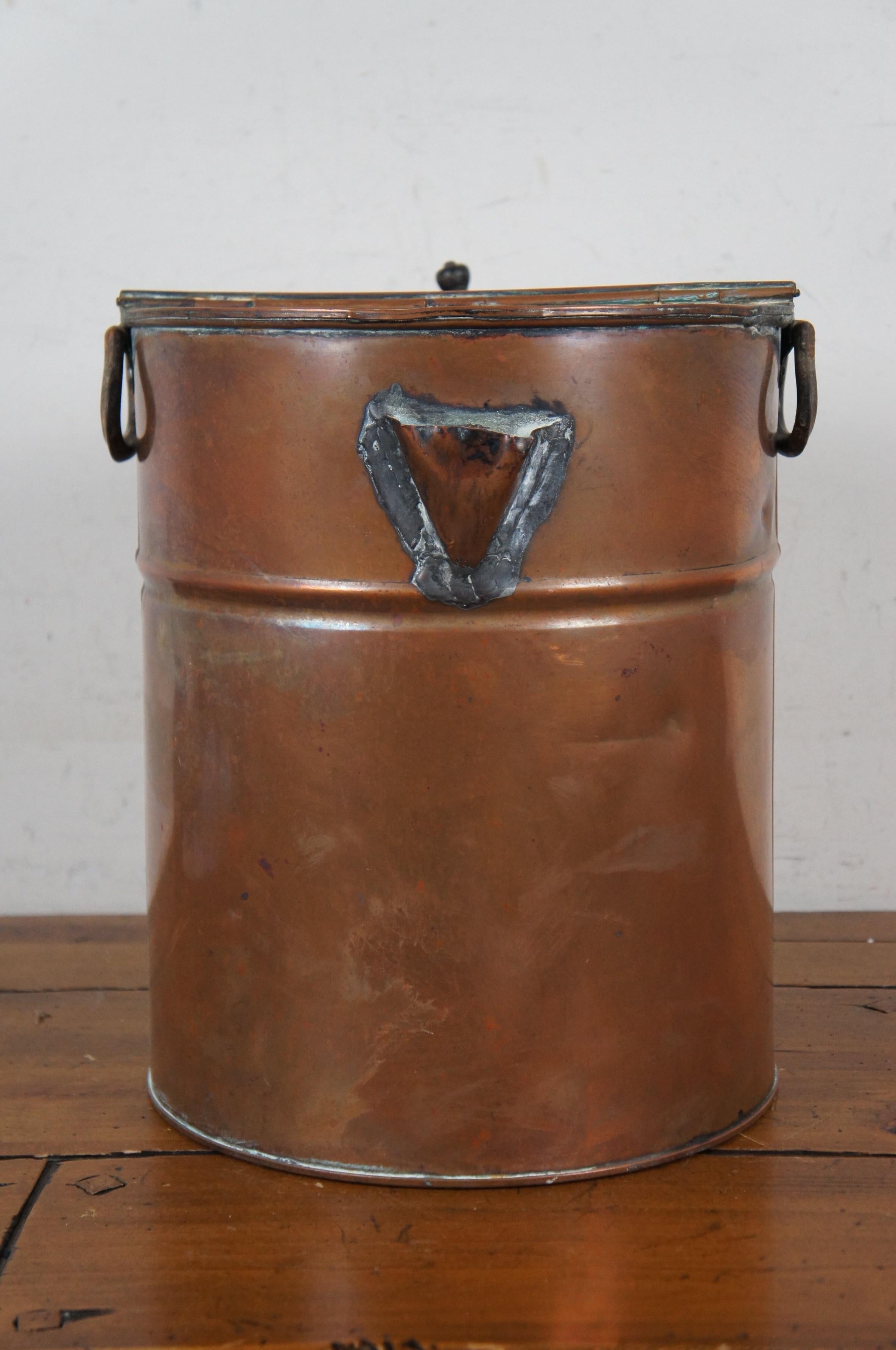 20ième siècle Ancien distributeur de café, bouilloire à vapeur Samovar en cuivre de 14 pouces en vente