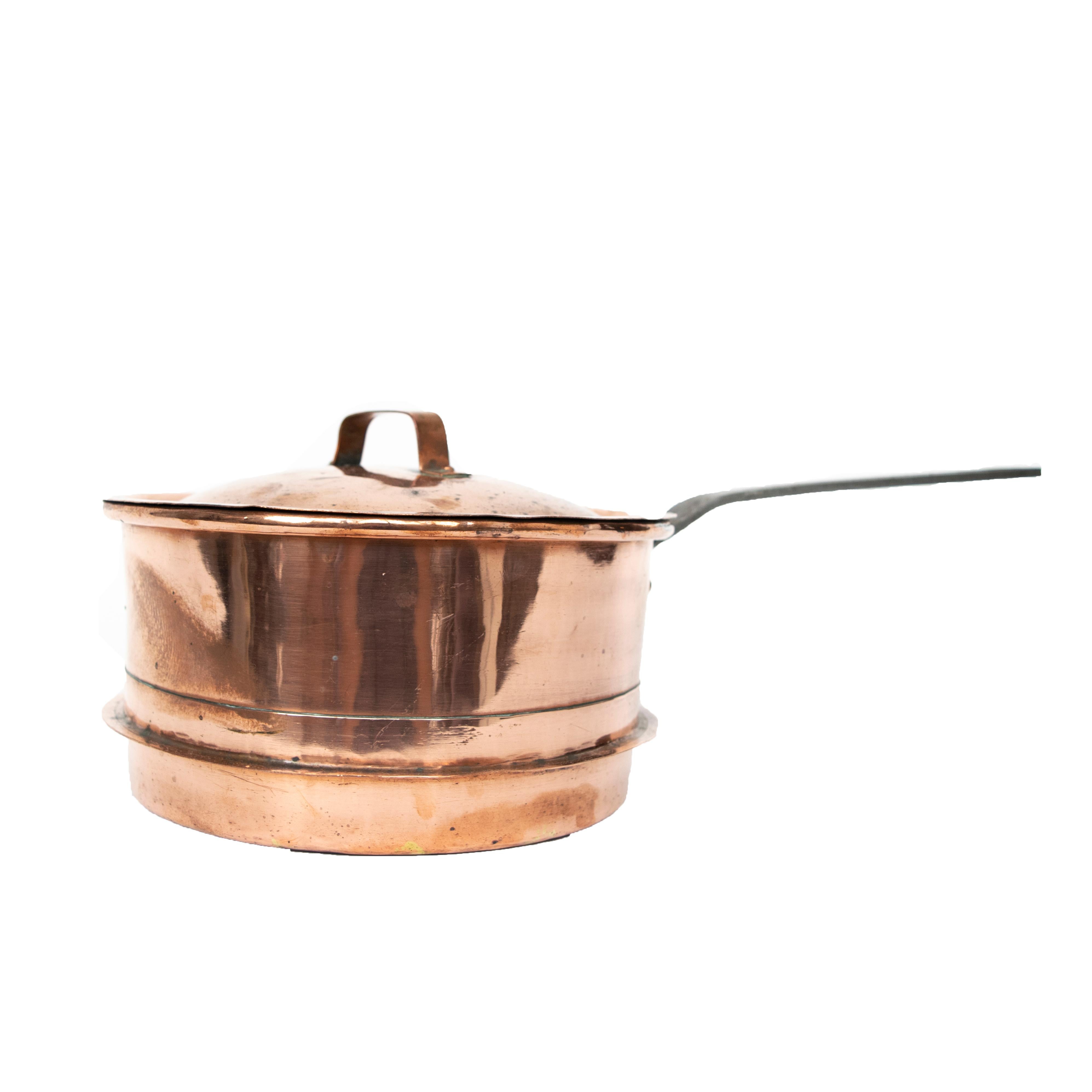 Jugendstil Antique Copper Saucepan with Cast Iron Handle, Small Size from Sweden Late 1800 For Sale