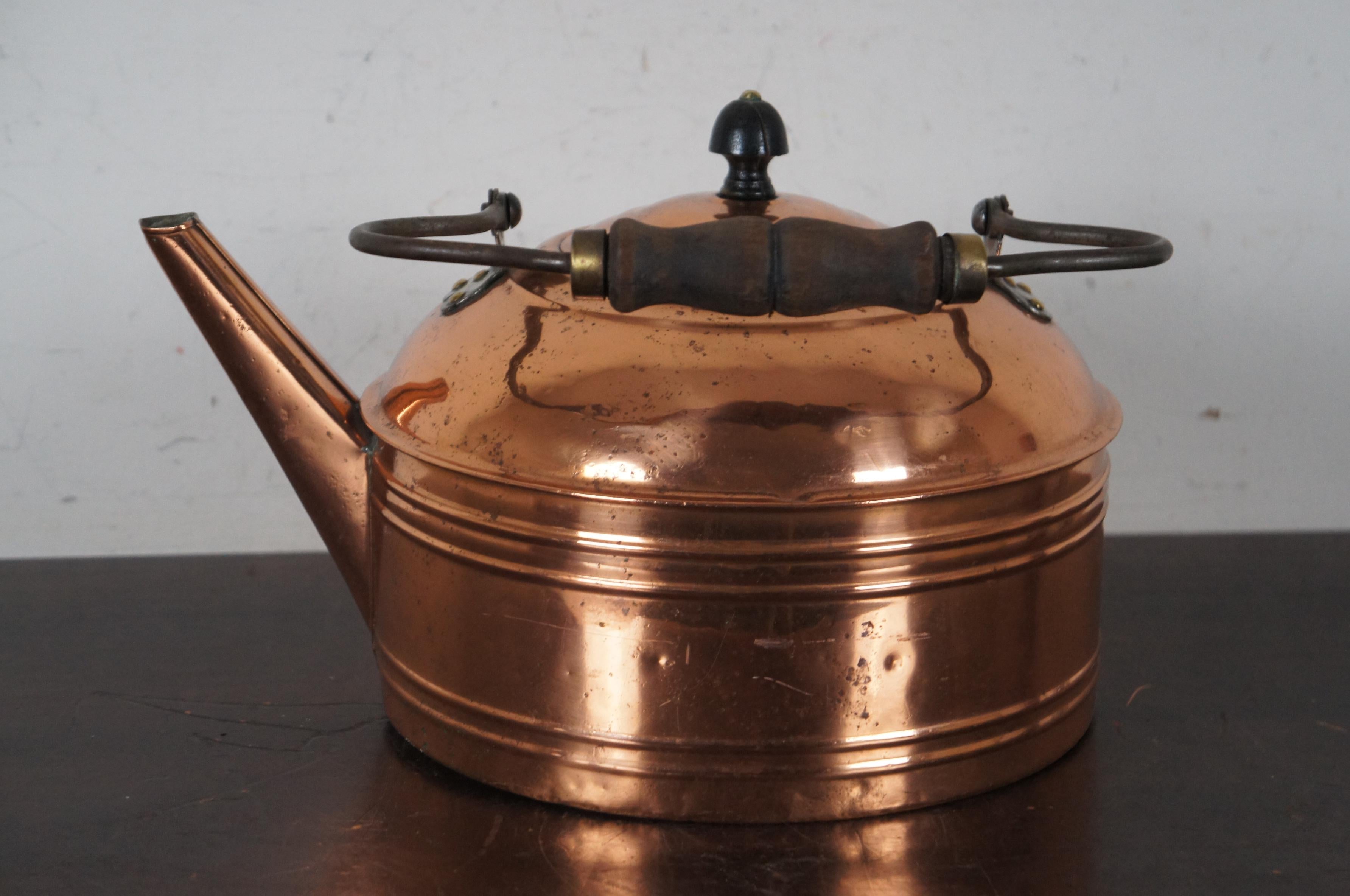 Antique Copper Tea Kettle Coffee Pot Straight Spout Rustic Wooden Handle In Good Condition In Dayton, OH