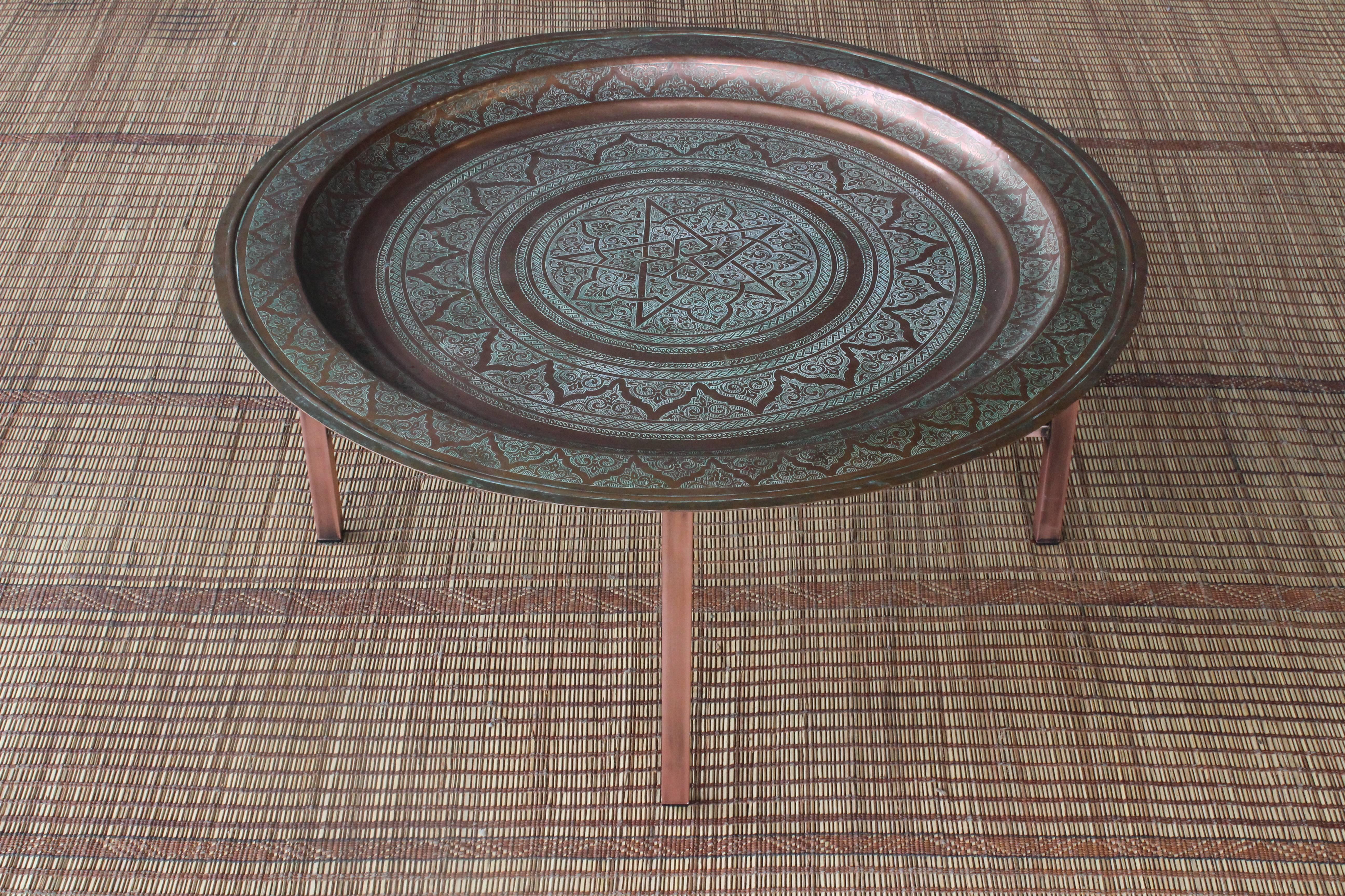 Antique Copper Tray Table In Excellent Condition In Los Angeles, CA