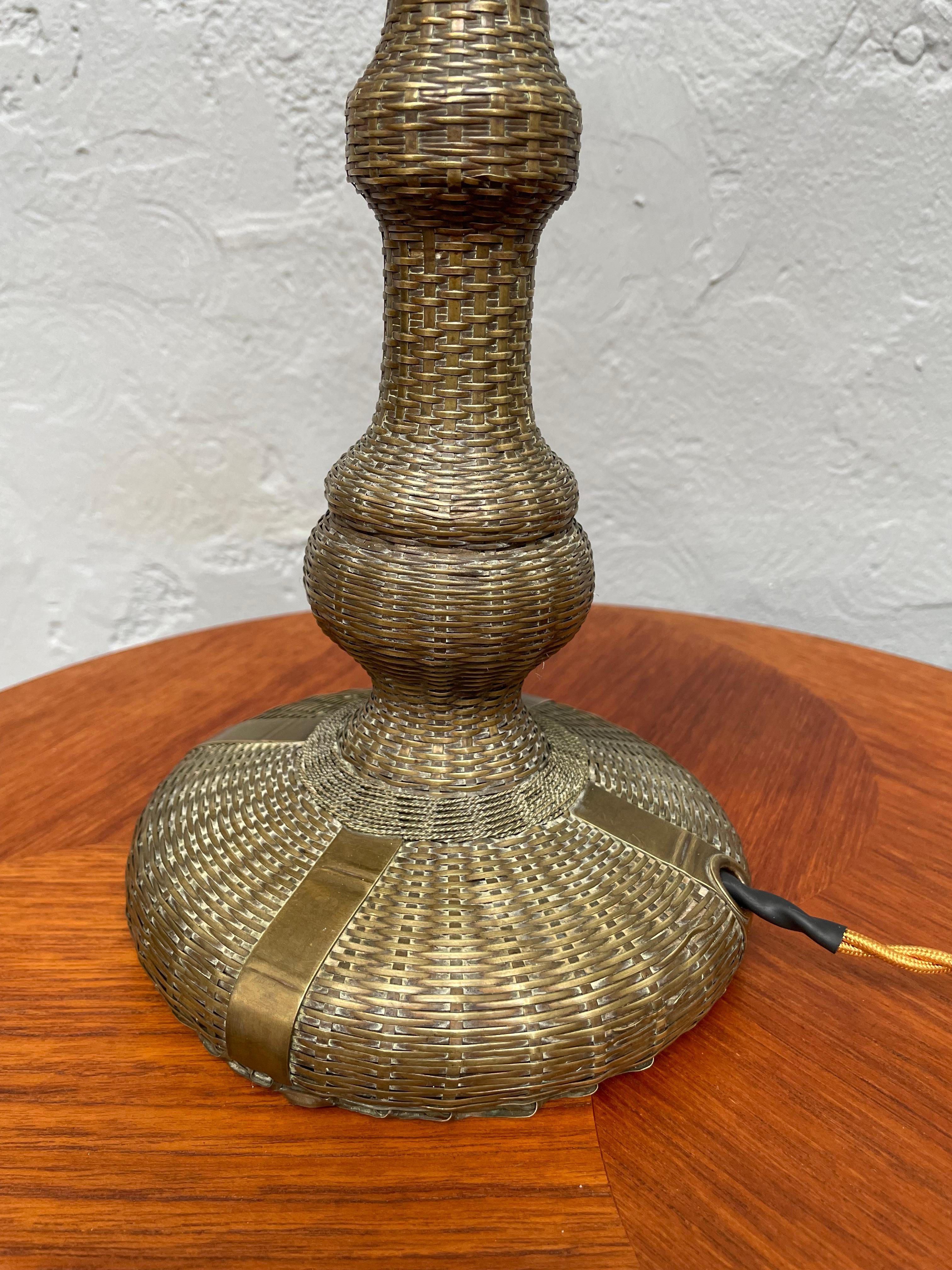 Antique Copper Wire Table Lamp From The 1920s en venta 2