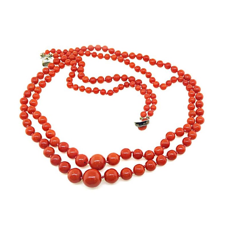 Antique Coral Beads Necklace For Sale at 1stDibs