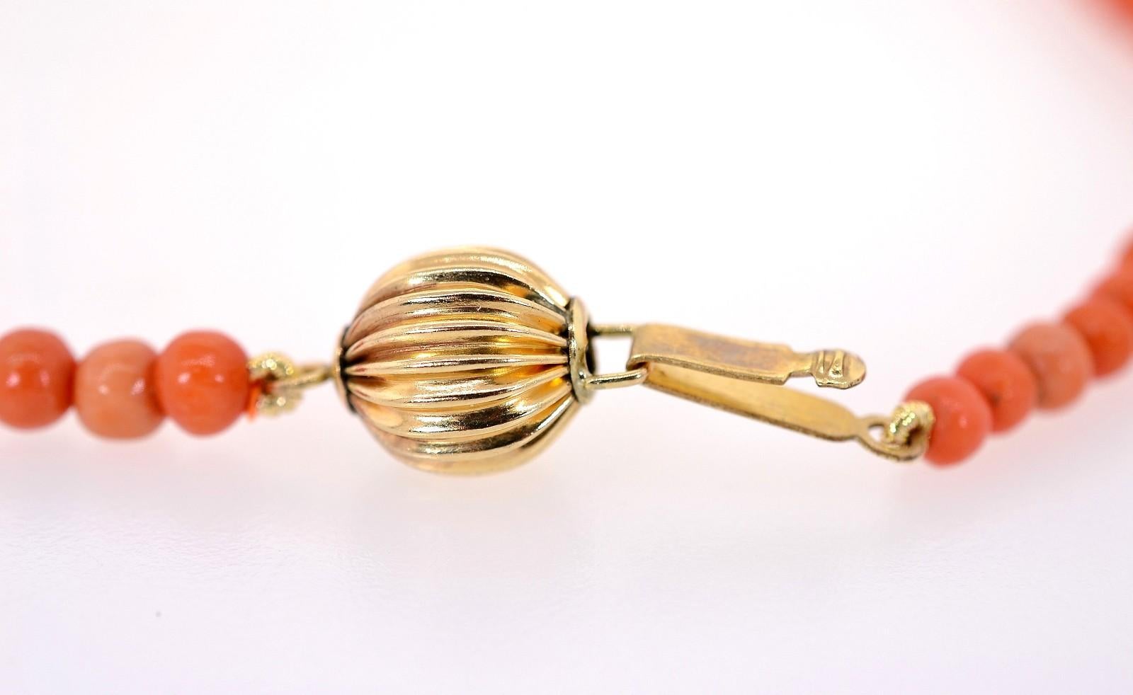 coral bead necklace vintage