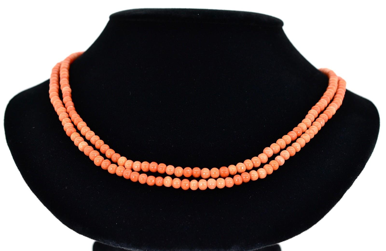 vintage coral beads necklace
