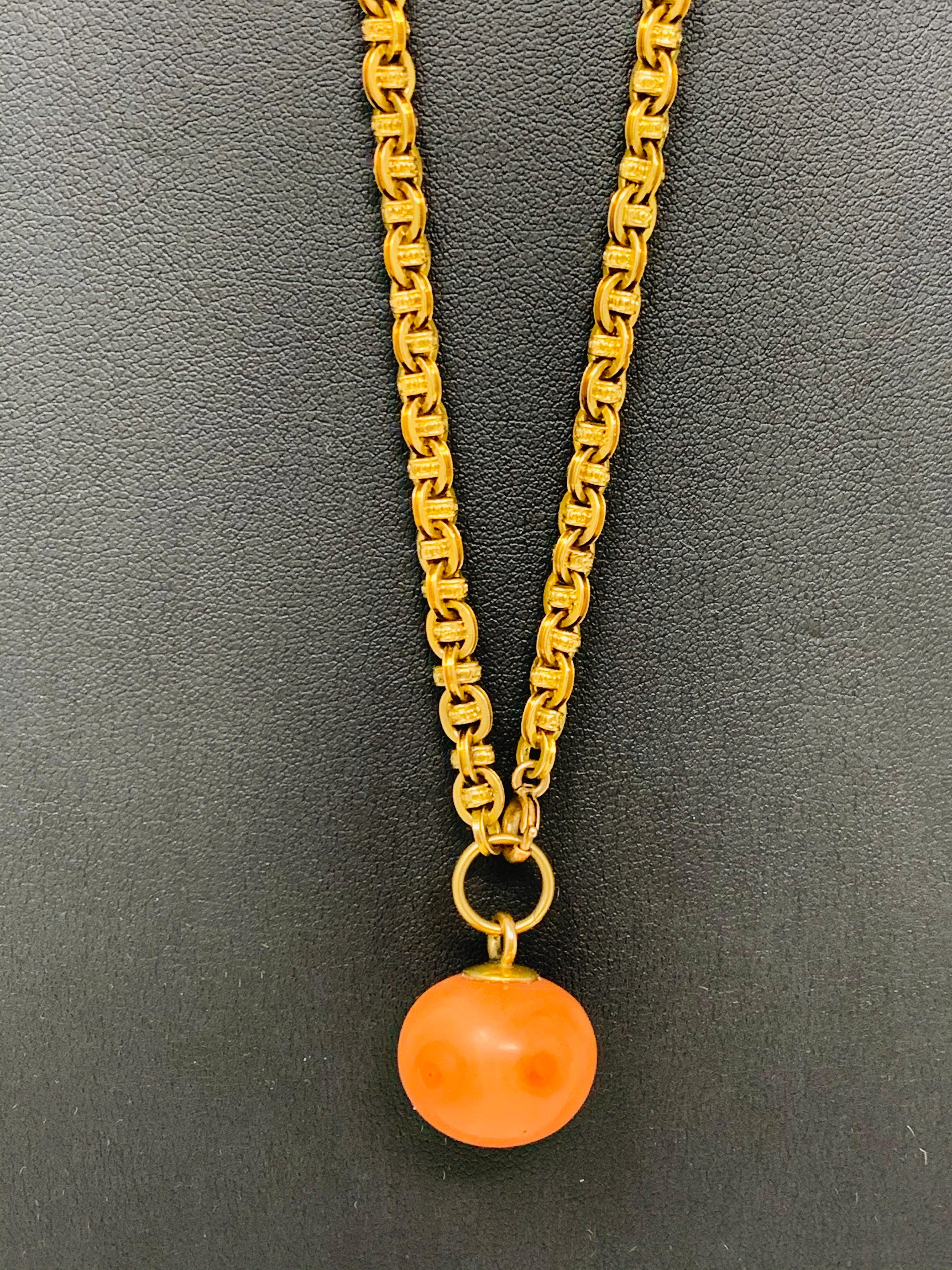 Round Cut Antique Coral Gold Necklace For Sale