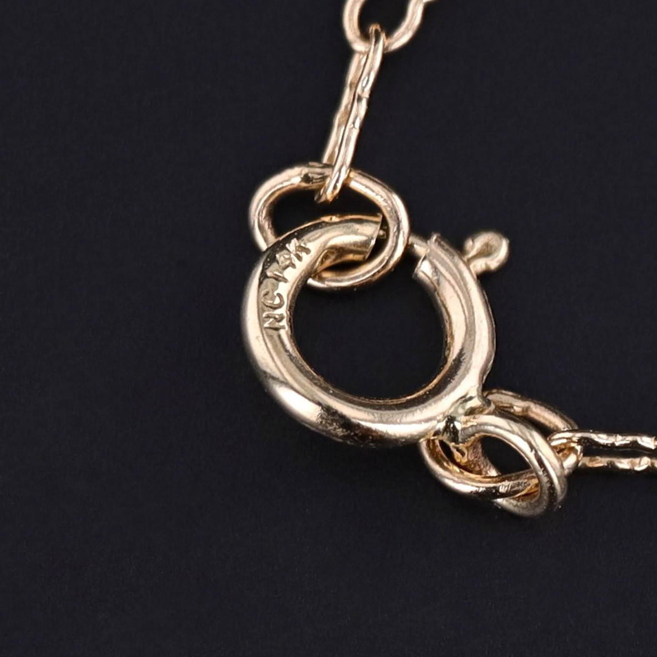 Non taillé Collier à la main corail ancien en or 14 carats en vente