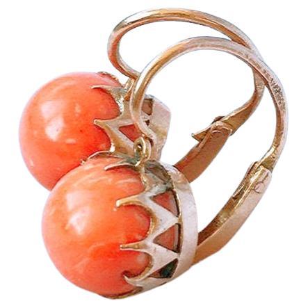 Antike russische natürliche Korallen Ohrringe Lachs Farbe undied mit einem Durchmesser von 9,15 mm Größe jeder Perle und Ohrringe Länge 1,5 cm Halle markiert 56 kaiserlichen russischen Gold-Standard und Moskau Assay-Marke und erste Hersteller Marke