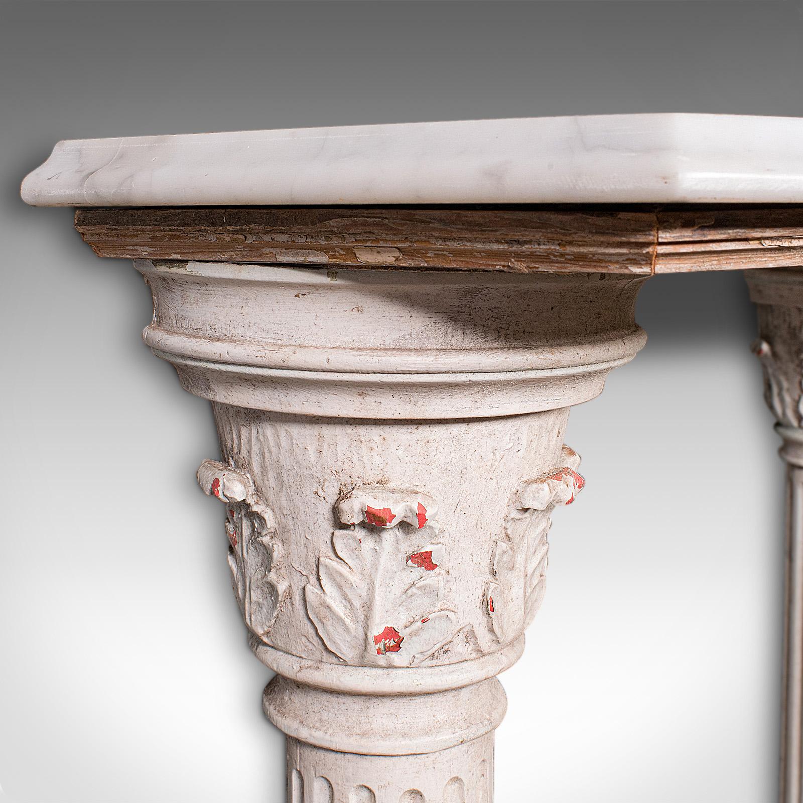 Antico tavolo da console corinzio, pino inglese, marmo, portaoggetti, vittoriano In condizioni buone in vendita a Hele, Devon, GB