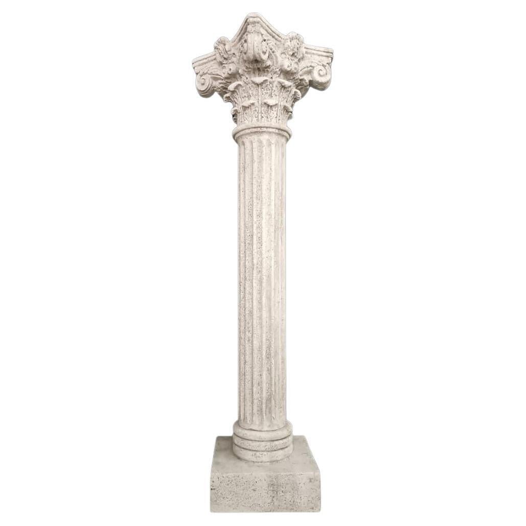 Antica colonna corinzia in pietra calcarea in vendita
