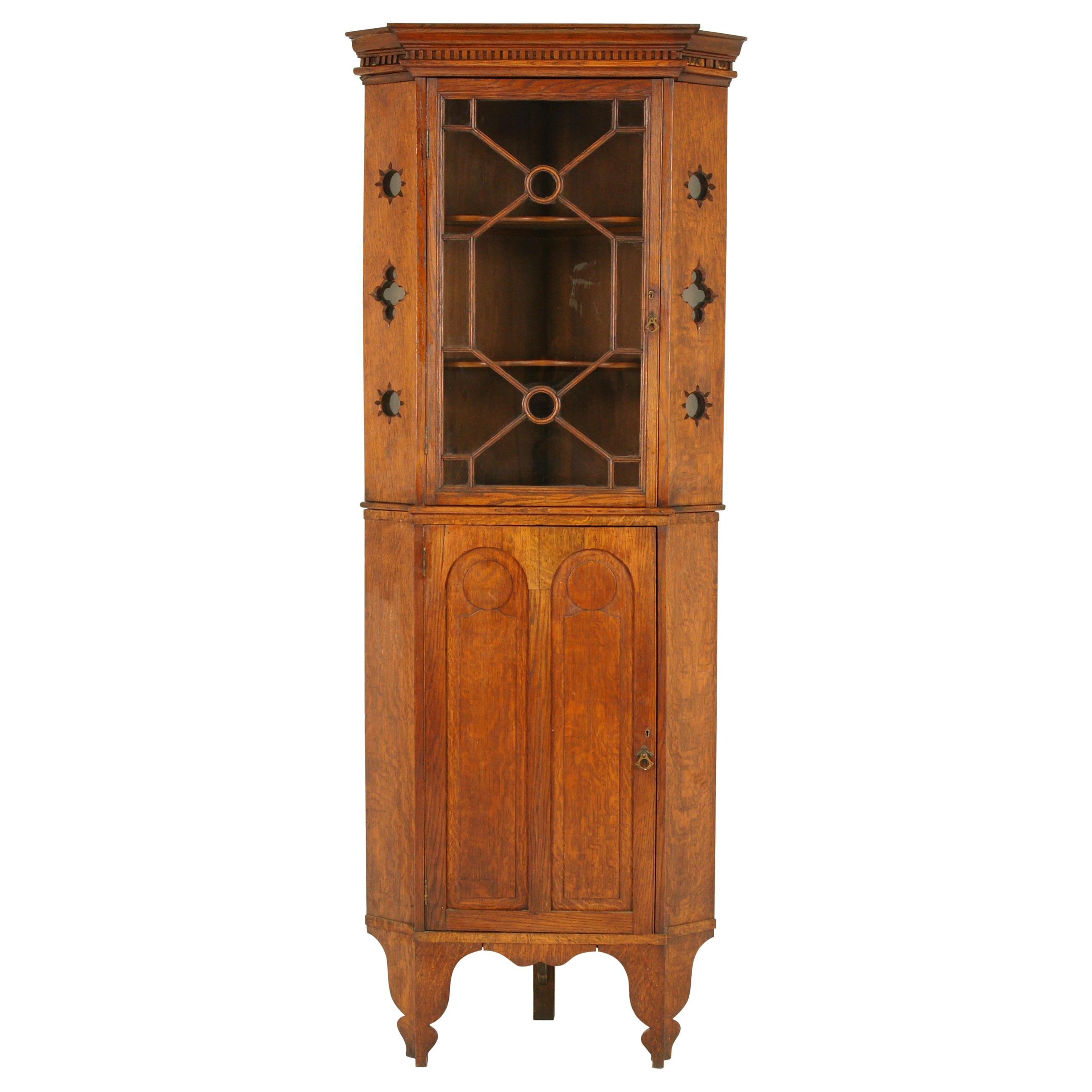 Antique Corner Cabinet, Arts & Crafts, Tiger Oak, Entryway Furniture, B1633