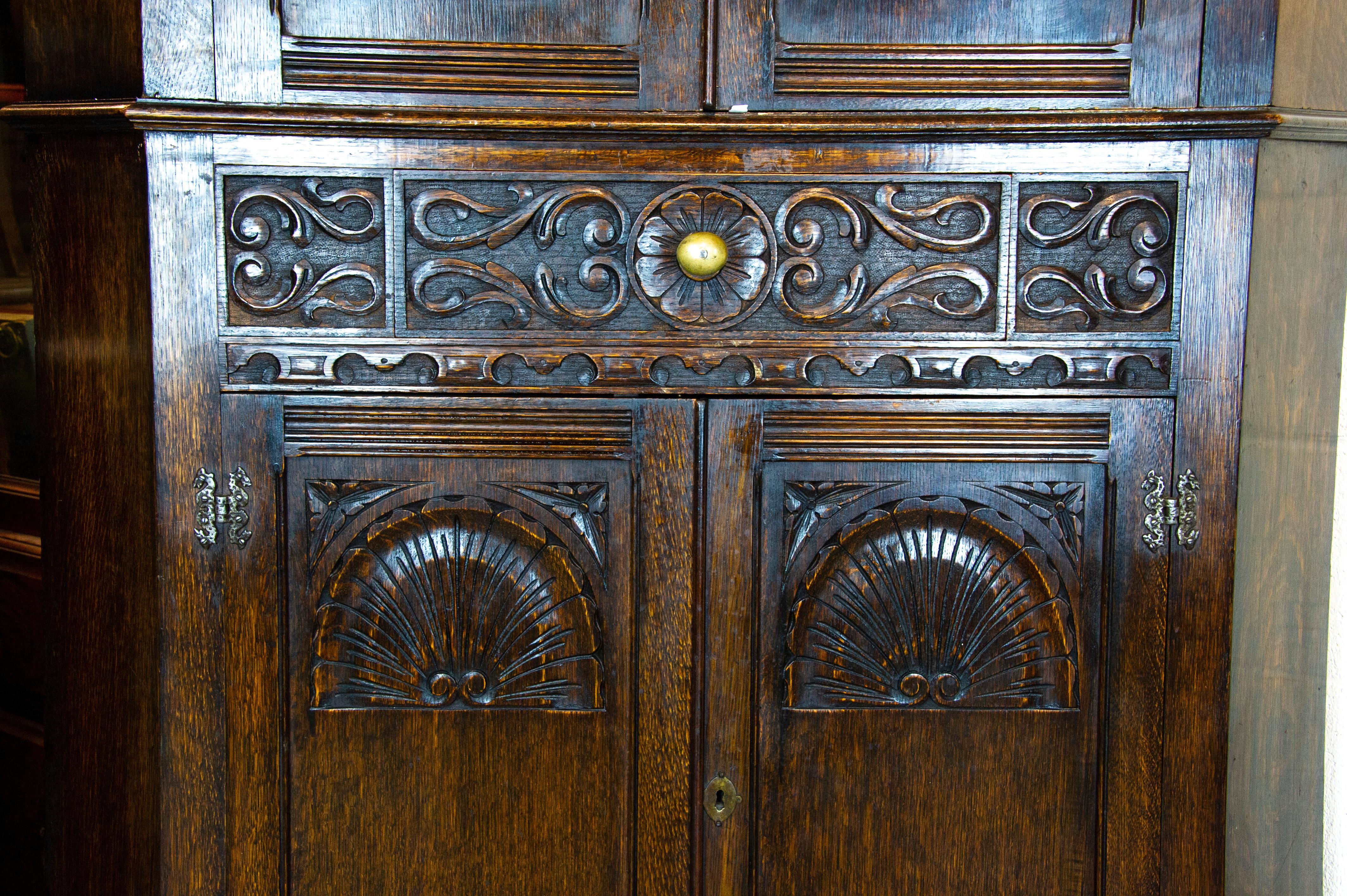 Oak Antique Corner Cabinet, Entryway Decor, Carved Cabinet, Scotland, 1950