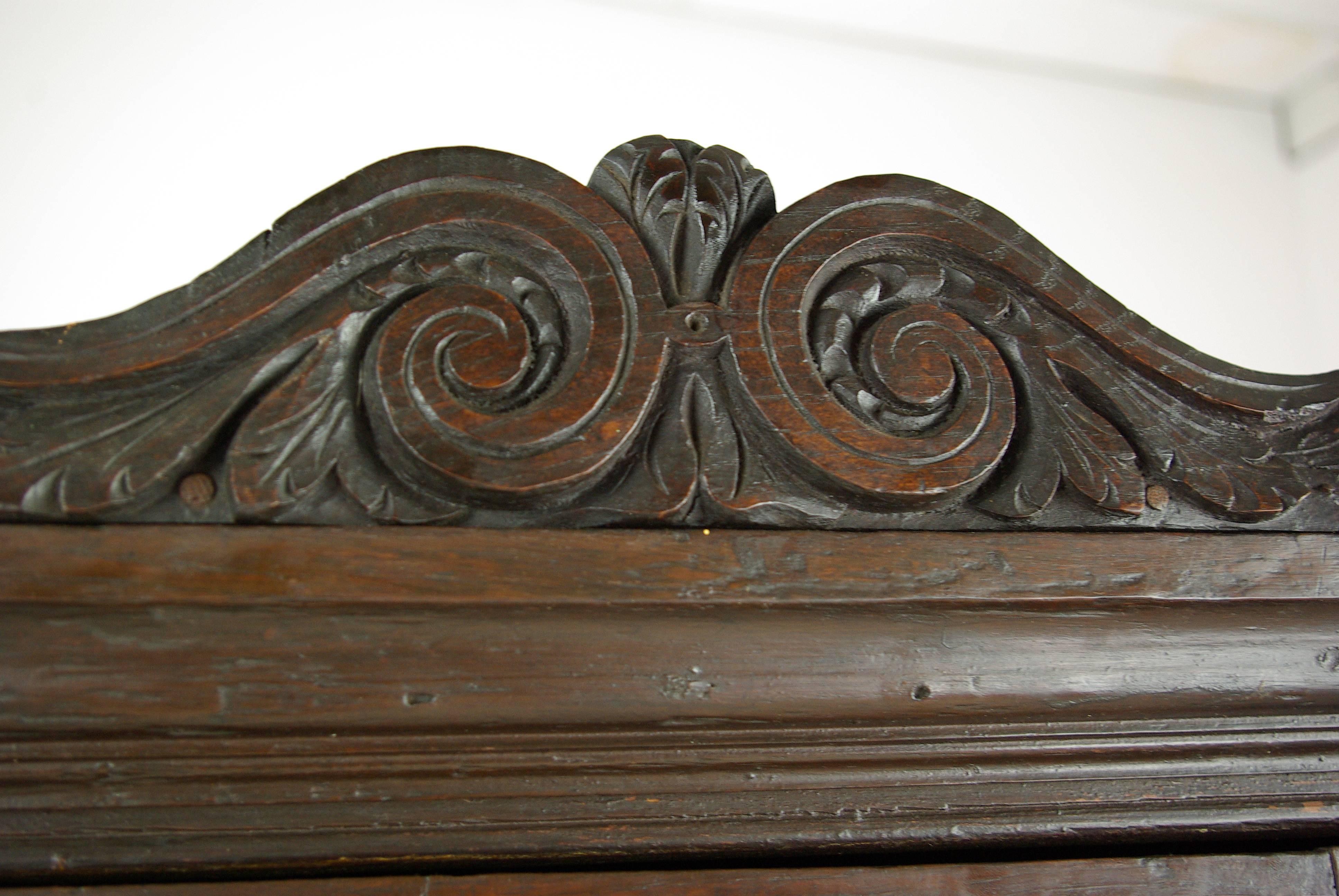 Antique Corner Cabinet, Entryway Organizer, Scotland 1780, Ancient Antique In Good Condition In Vancouver, BC