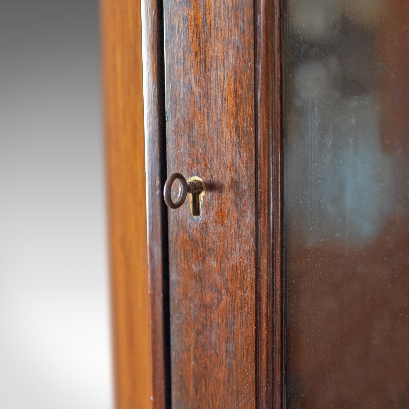 Mahogany Antique Corner Cabinet, Glazed, Display, Edwardian in Georgian Taste, circa 1910