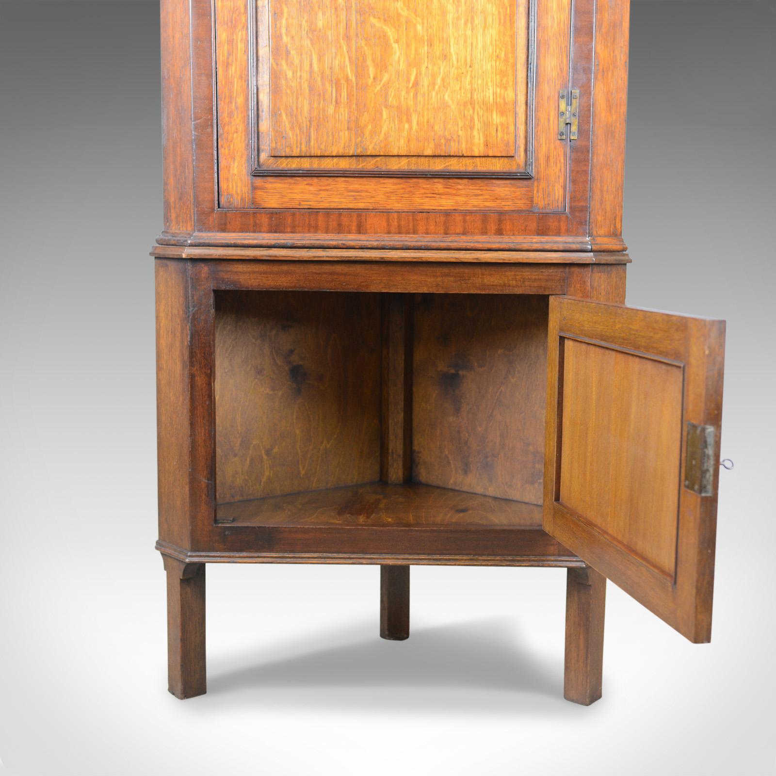 Antique Corner Cabinet on Stand, George III, Oak, Mahogany, circa 1770 and Later In Good Condition In Hele, Devon, GB