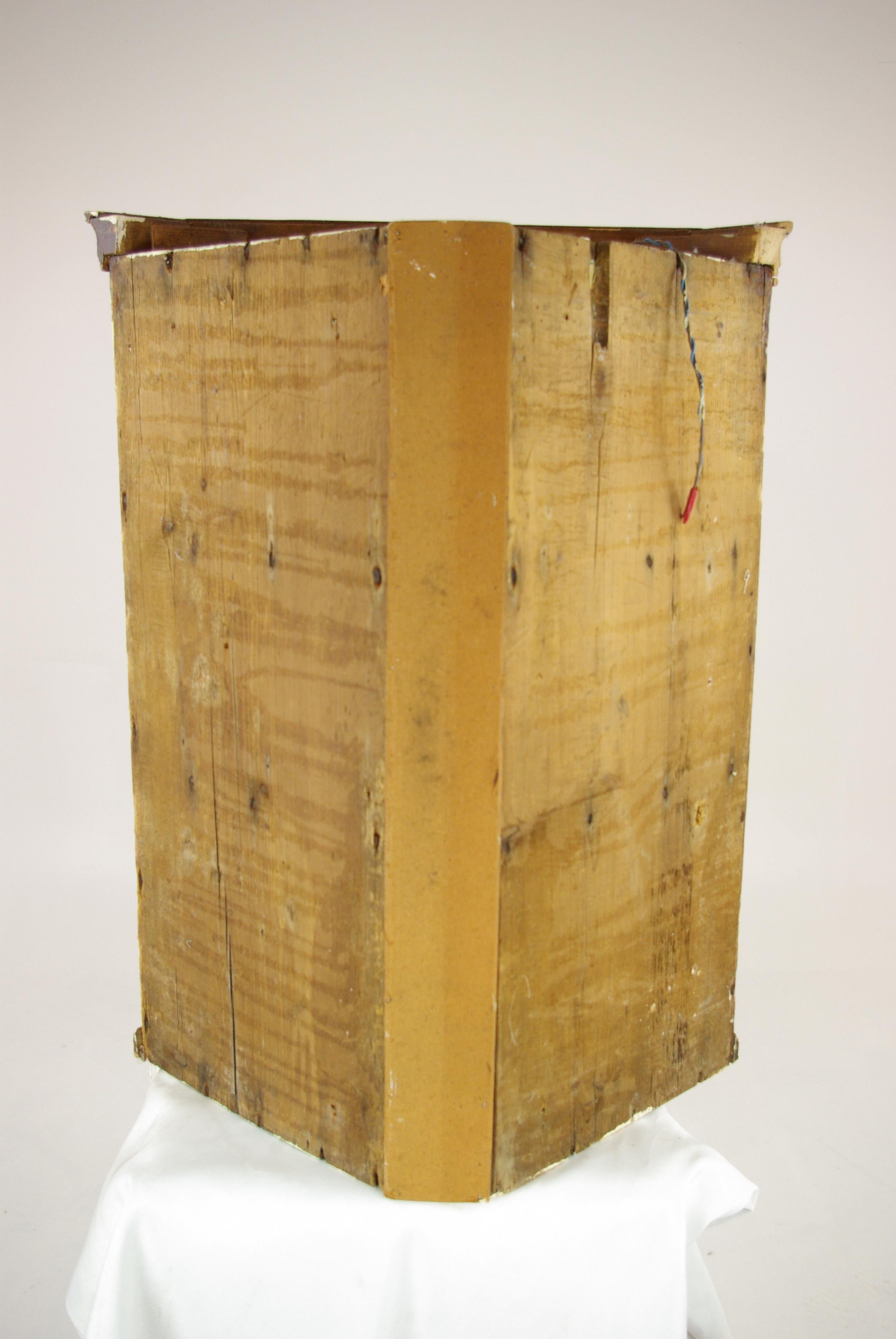 corner hanging cabinet