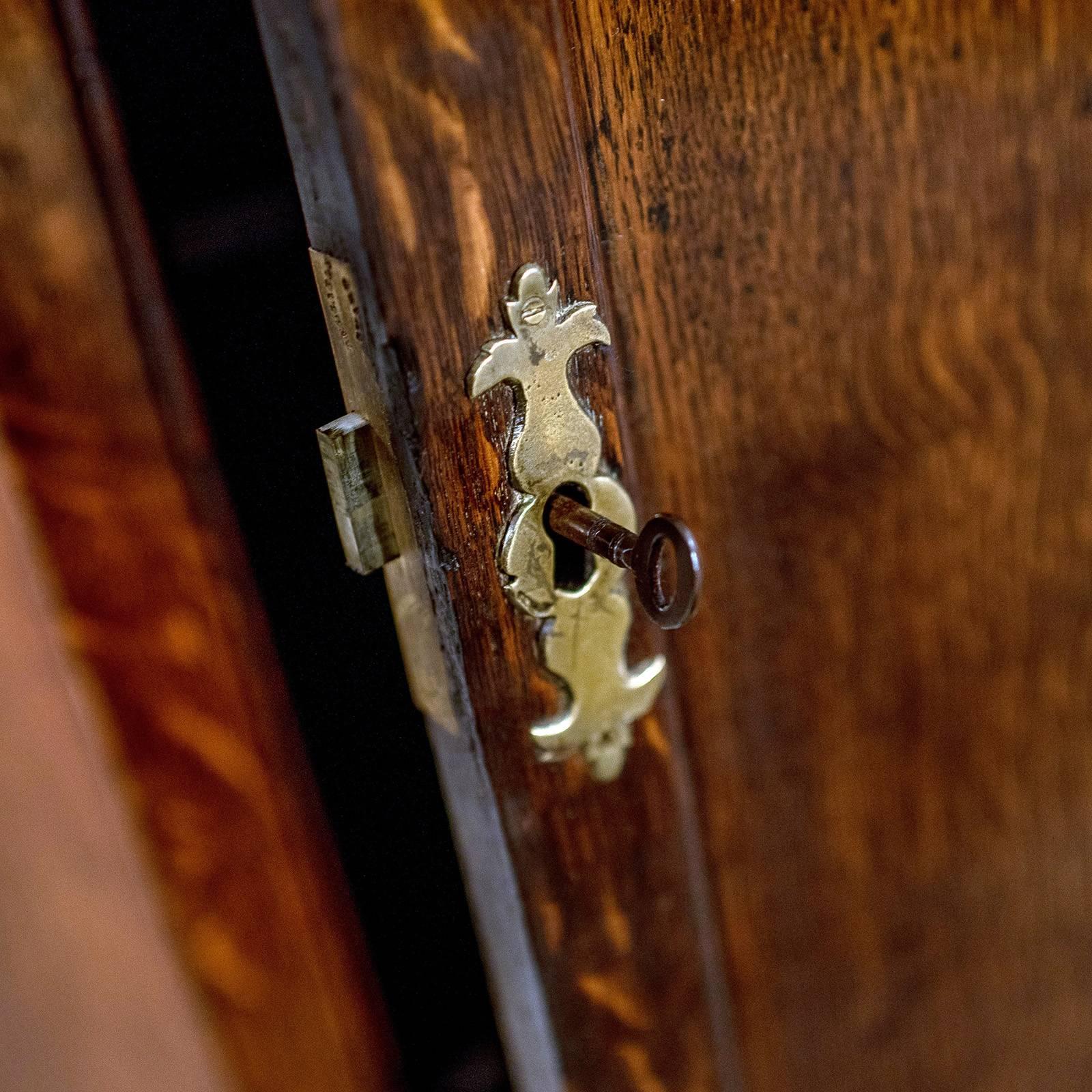 Antique Corner Cabinet, English, Oak, Late Georgian, Hanging Cupboard circa 1780 2