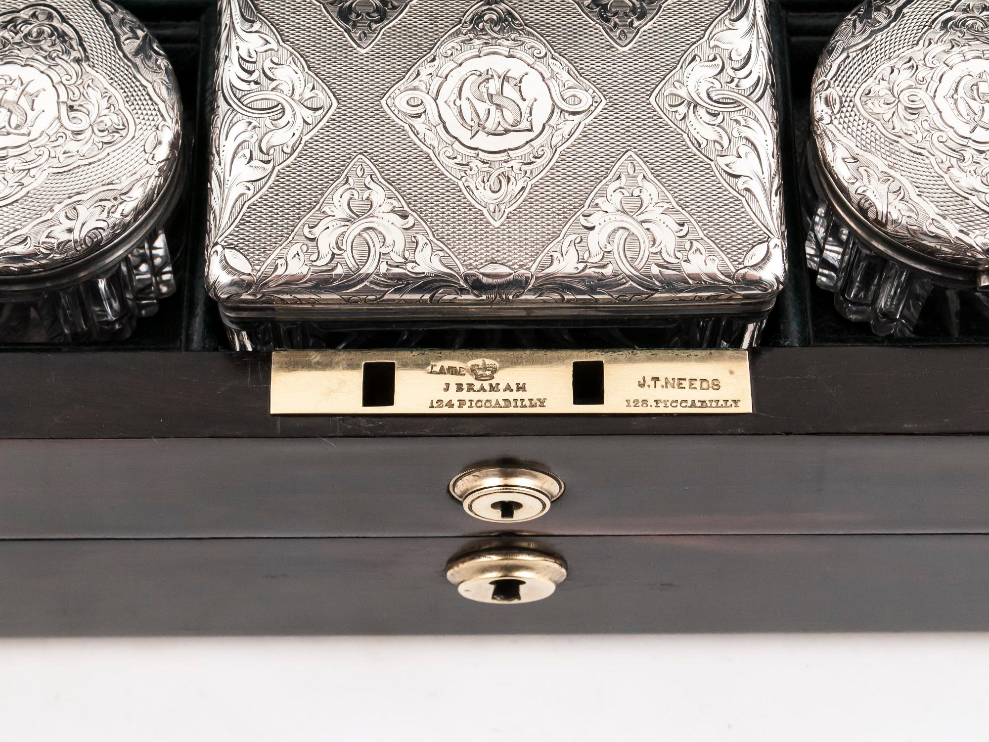 Antique Coromandel Gentleman’s Vanity Box Brownett and Rose, 19th Century 3