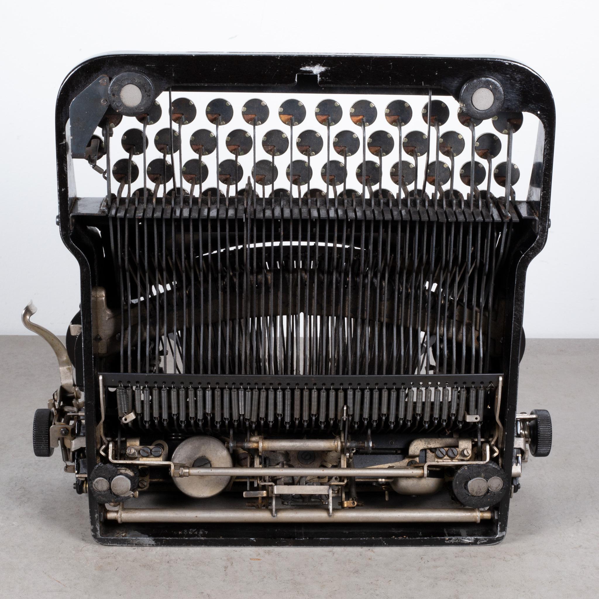 Antique Corona Four Portable Typewriter C.1926 In Good Condition In San Francisco, CA