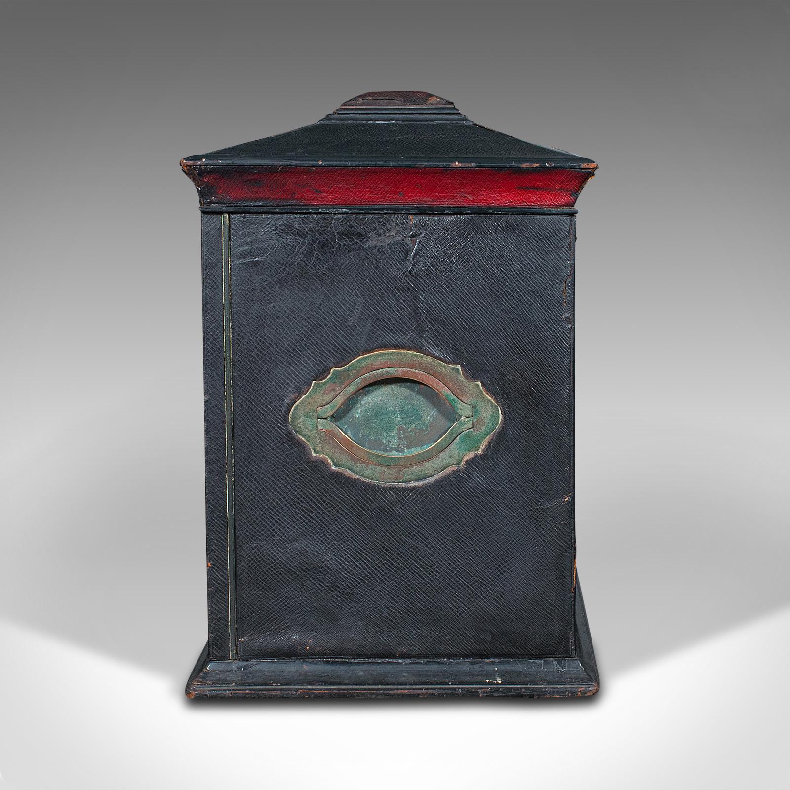 XIXe siècle Boîte de correspondance ancienne, anglaise, armoire en cuir, Houghton & Gunn, victorienne en vente