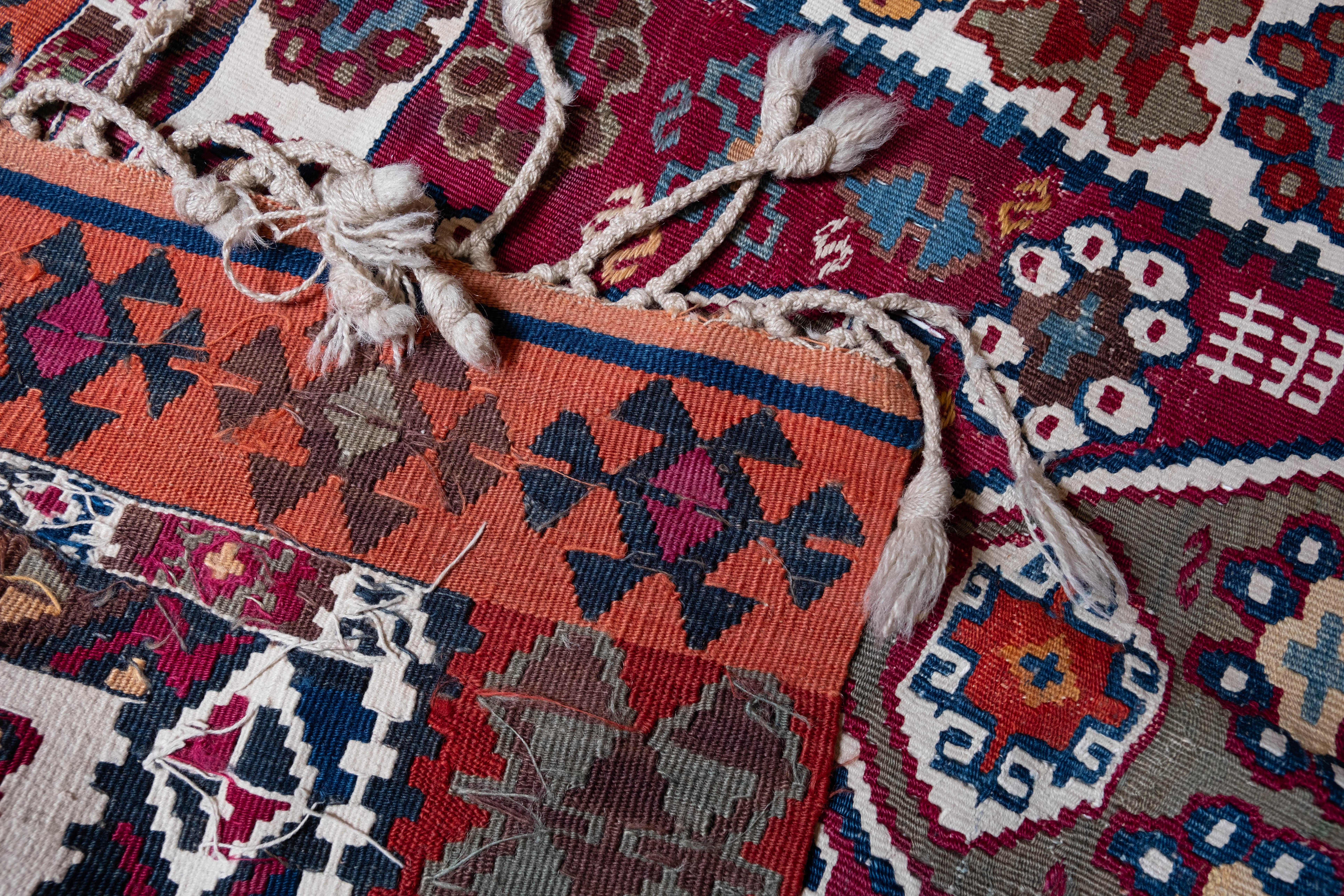 Antique Corum Mihrab Kilim Rug Wool Old Central Anatolian Turkish Carpet In Good Condition For Sale In Tokyo, JP