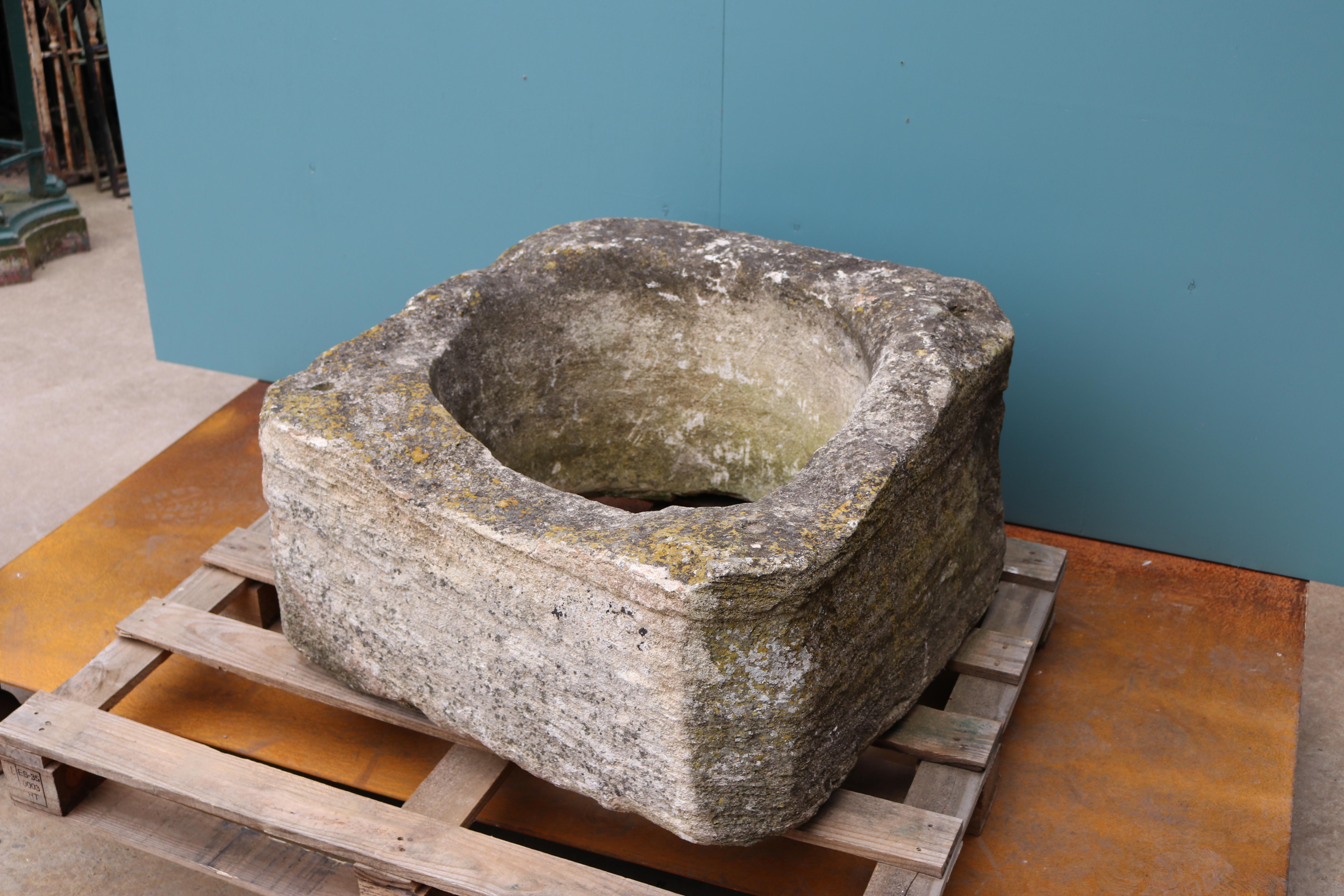 Antique Cotswold Limestone Well  For Sale 4