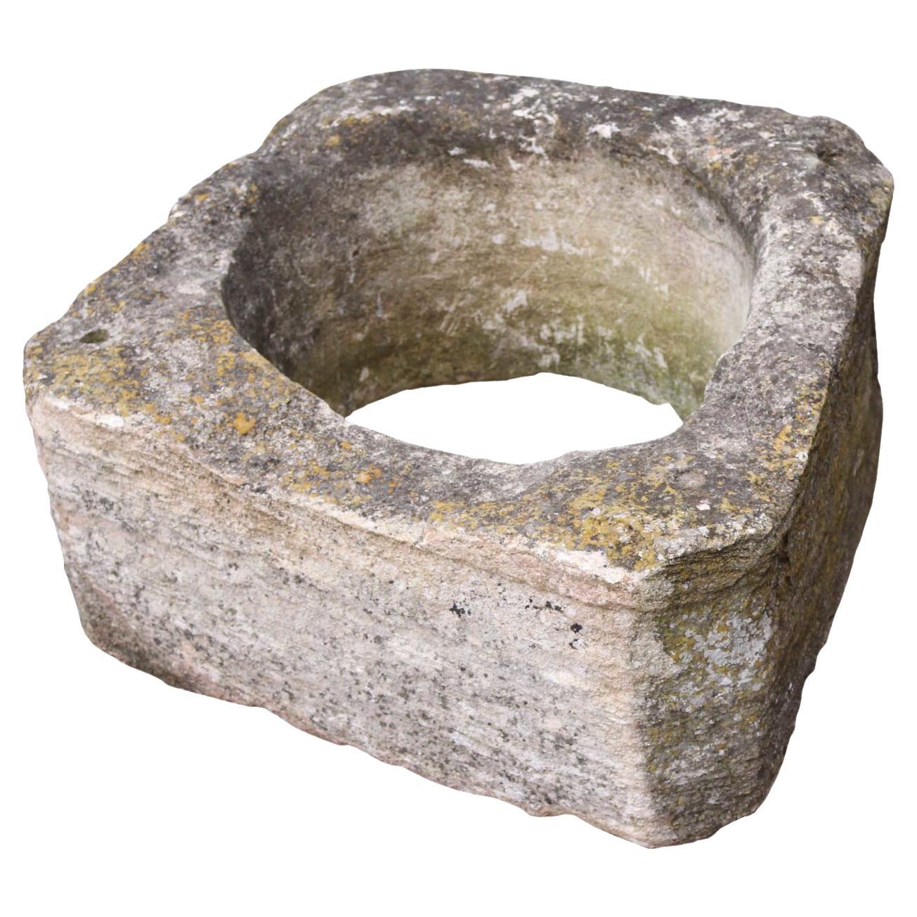 Puits antique en pierre calcaire de Cotswold 