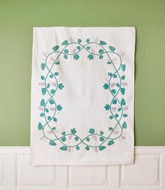 Antique Cotton “Grapes” Quilt in White and Purple with Fine Details, USA, 1920s