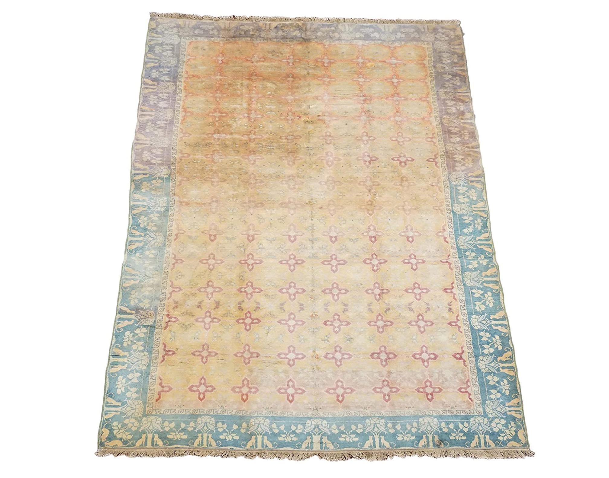 Hand-knotted abrash cotton pile on a cotton foundation.

Circa 1920

Dimensions: 5'11