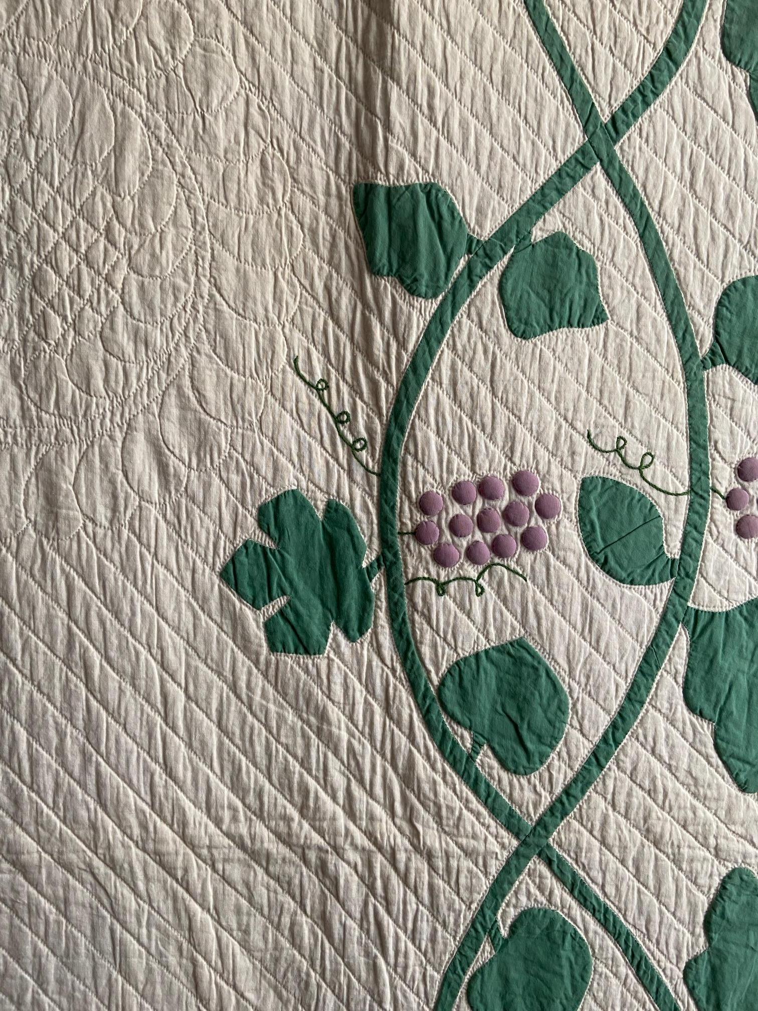 Antique Cotton White and Purple “Grapes” Quilt, USA, 1920's 1