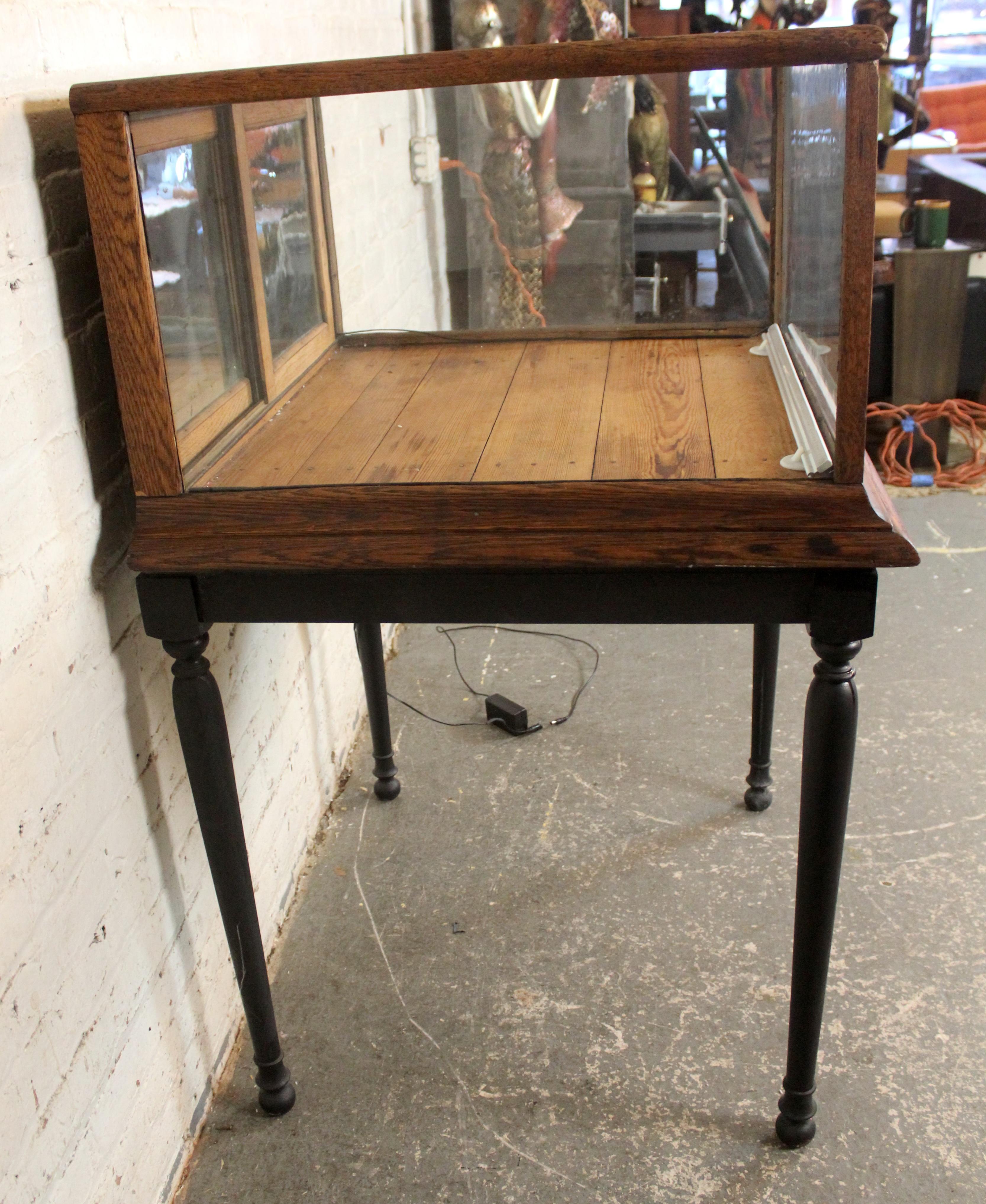 Antique Countertop Display Case on Stand For Sale 8