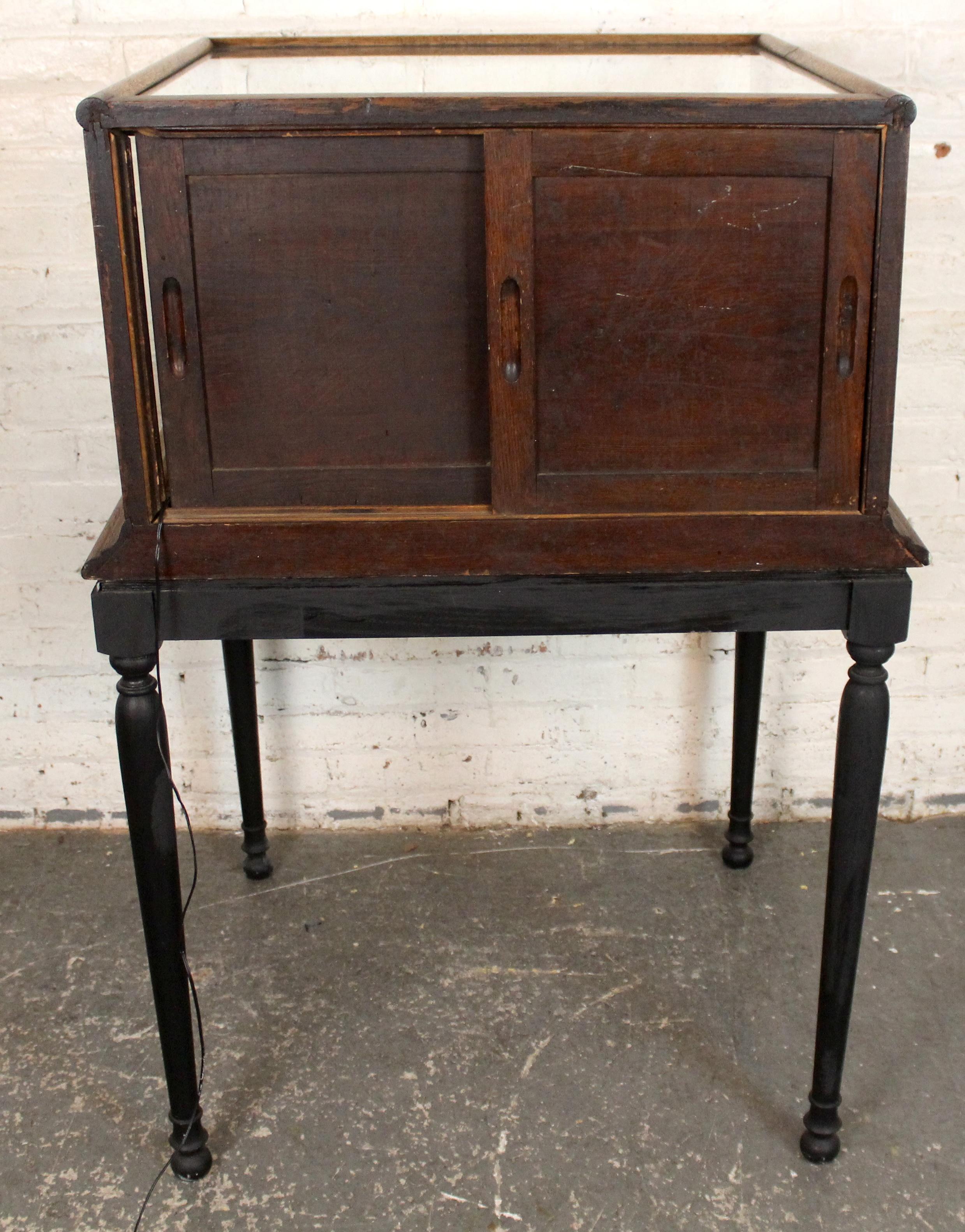 Antique Countertop Display Case on Stand For Sale 11