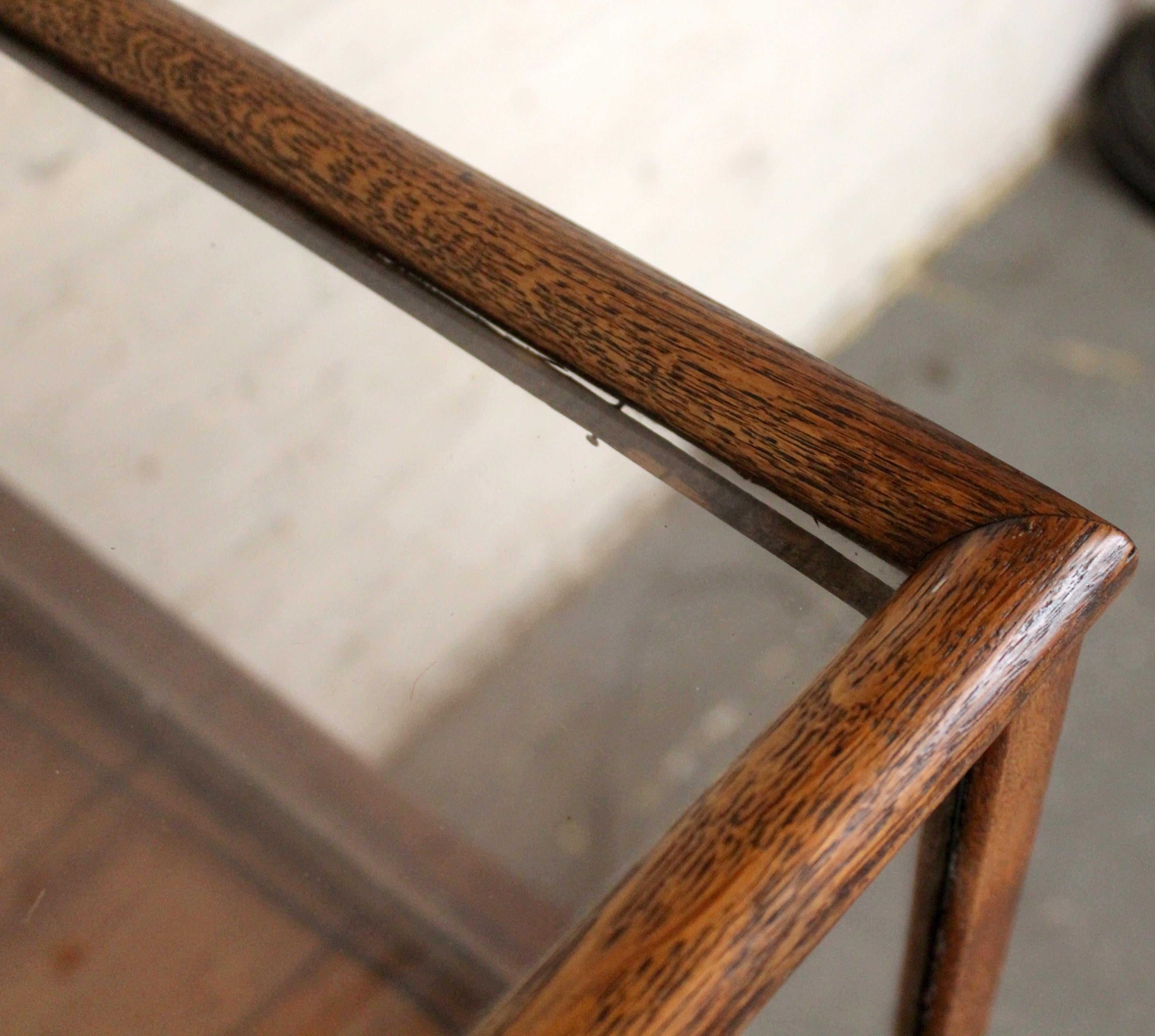 Antique Countertop Display Case on Stand For Sale 3