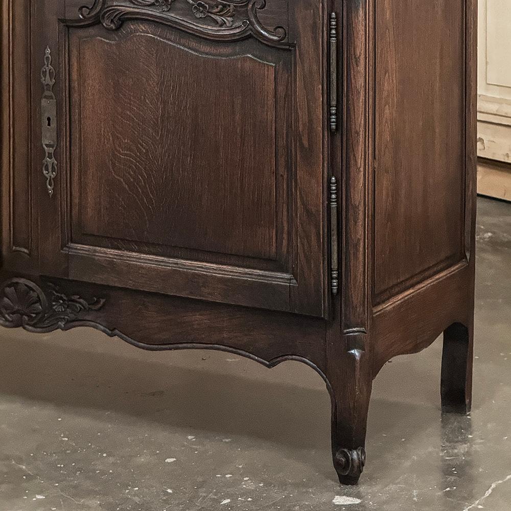 Buffet français ancien à 2 portes en vente 2