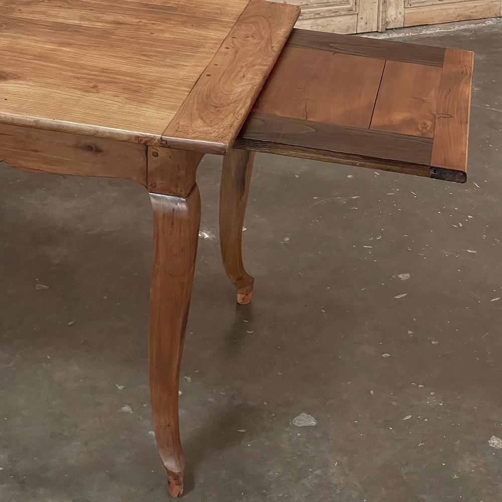 Antique Country French Cherry Wood Dining Table For Sale 5