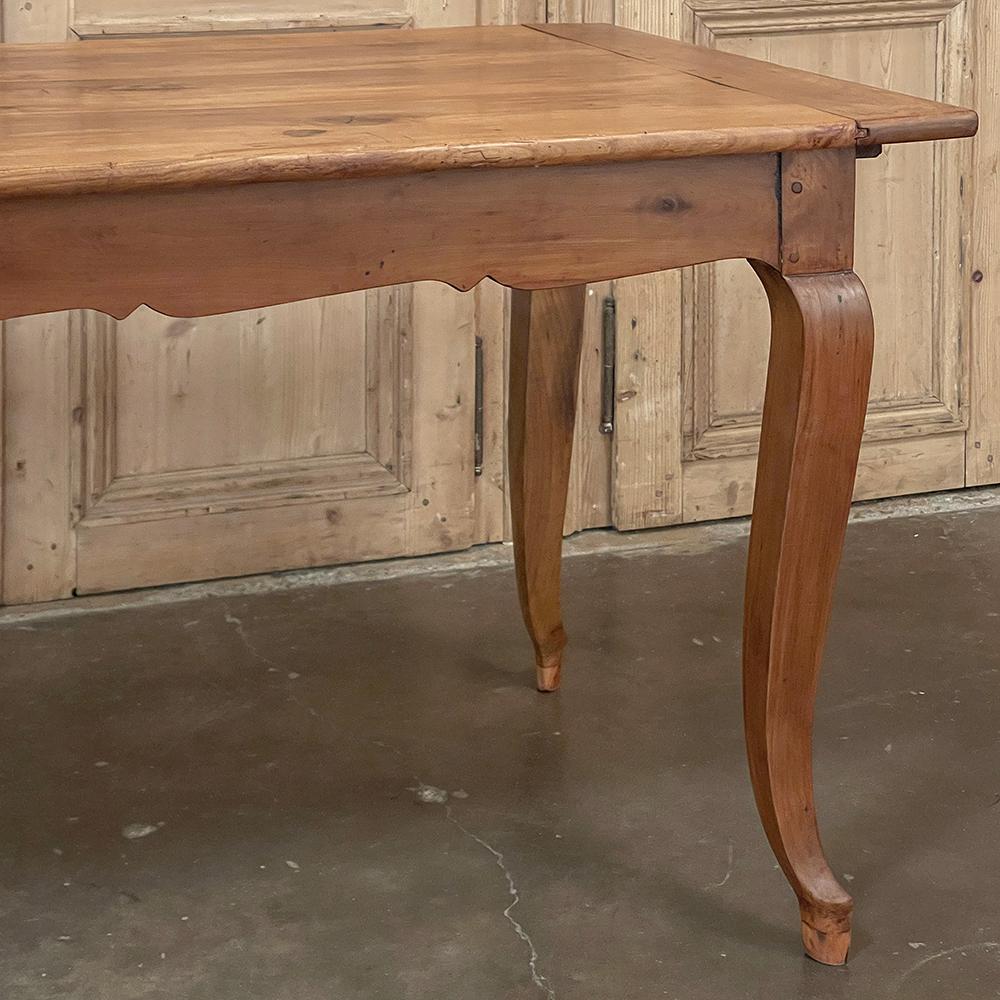 Antique Country French Cherry Wood Dining Table For Sale 6