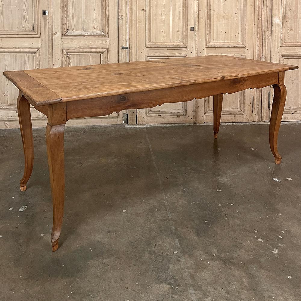 Antique Country French Cherry Wood Dining Table For Sale 10