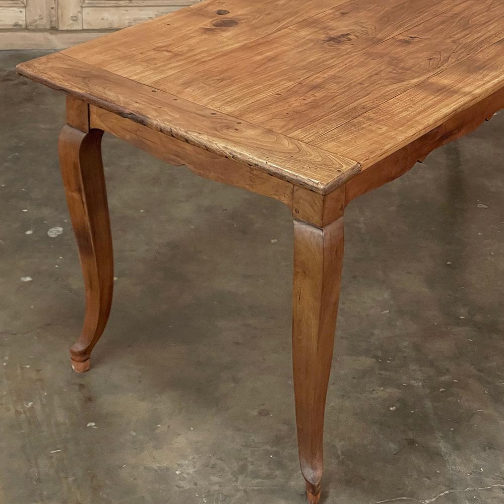 Antique Country French Cherry Wood Dining Table For Sale 13